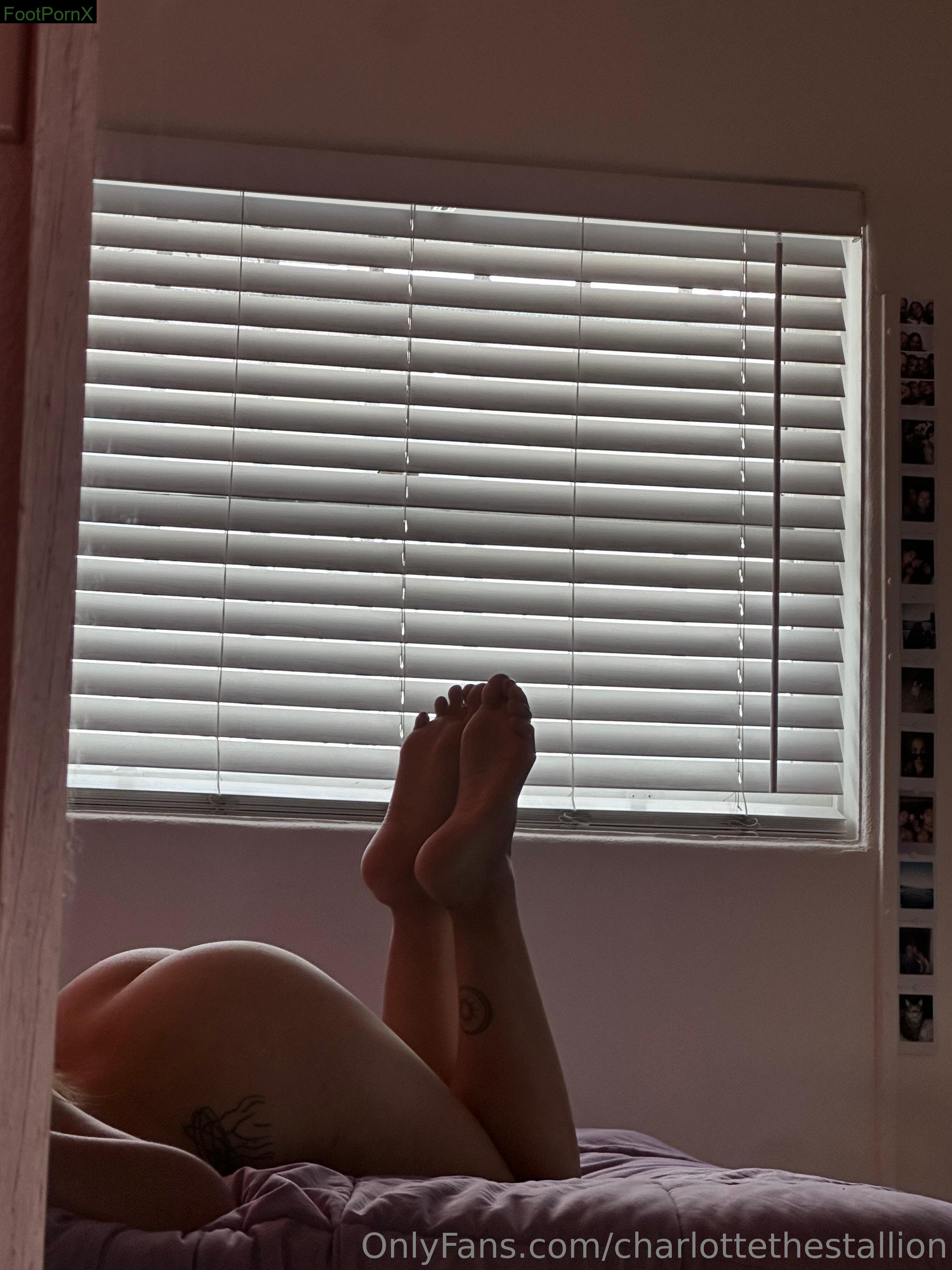 charlottethestallion feet
