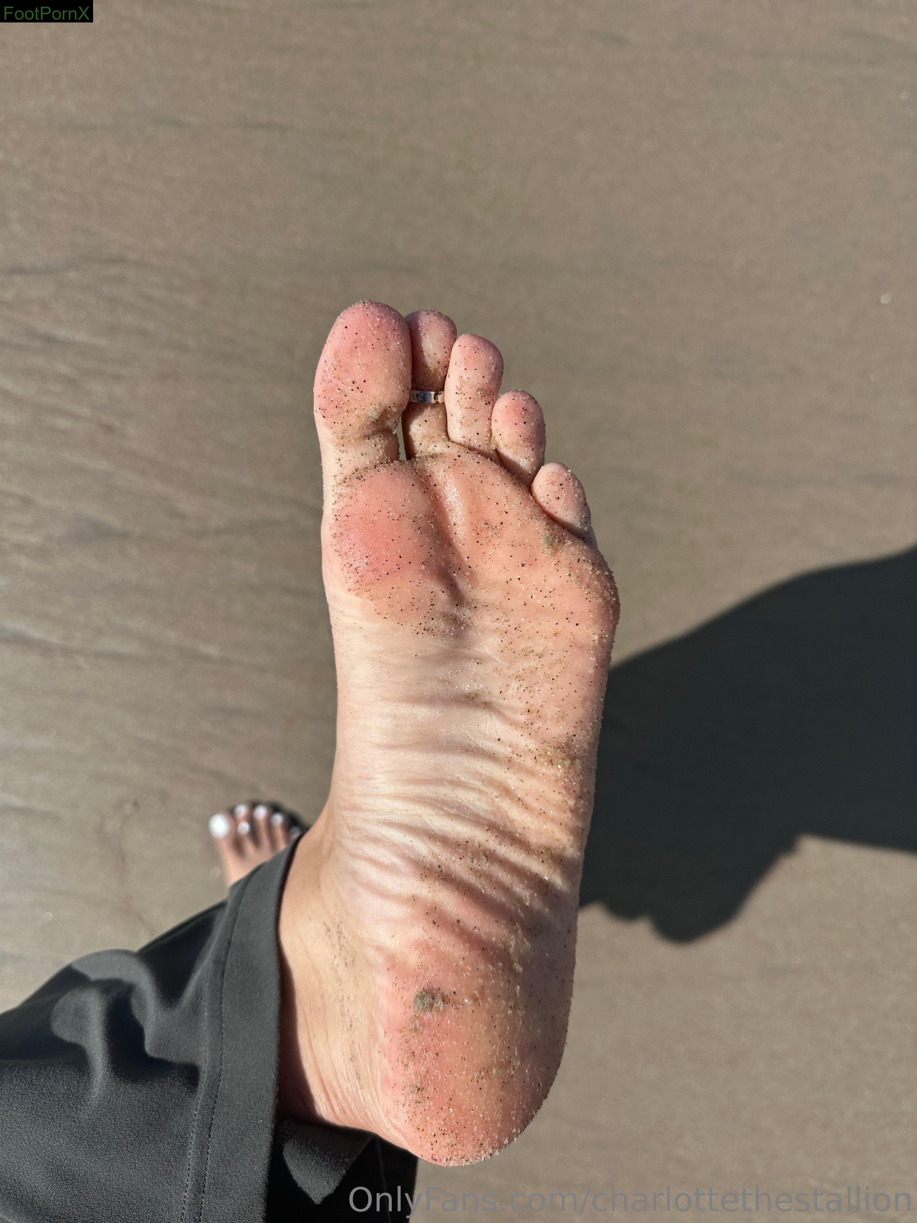 charlottethestallion feet