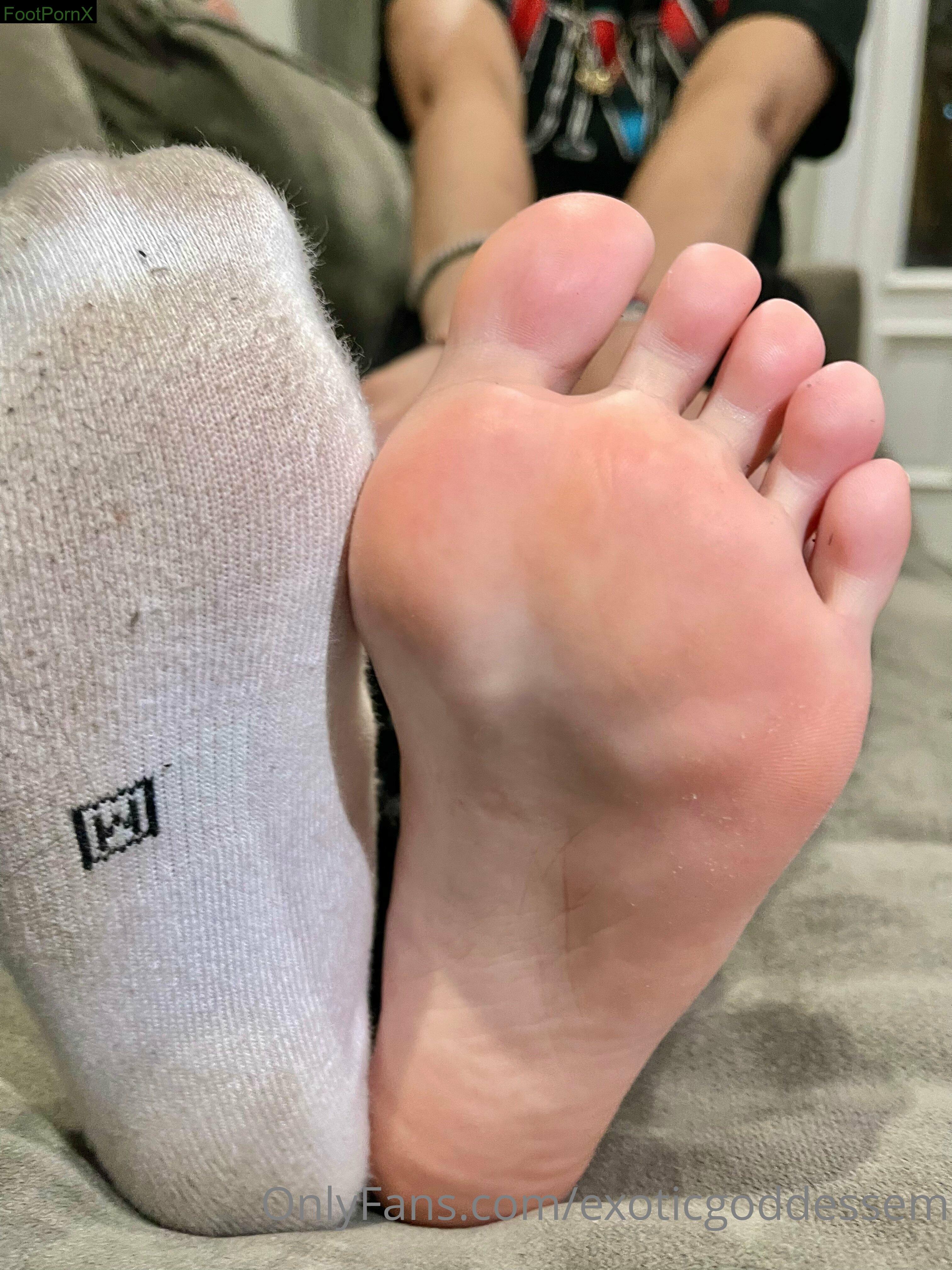exoticgoddessem feet