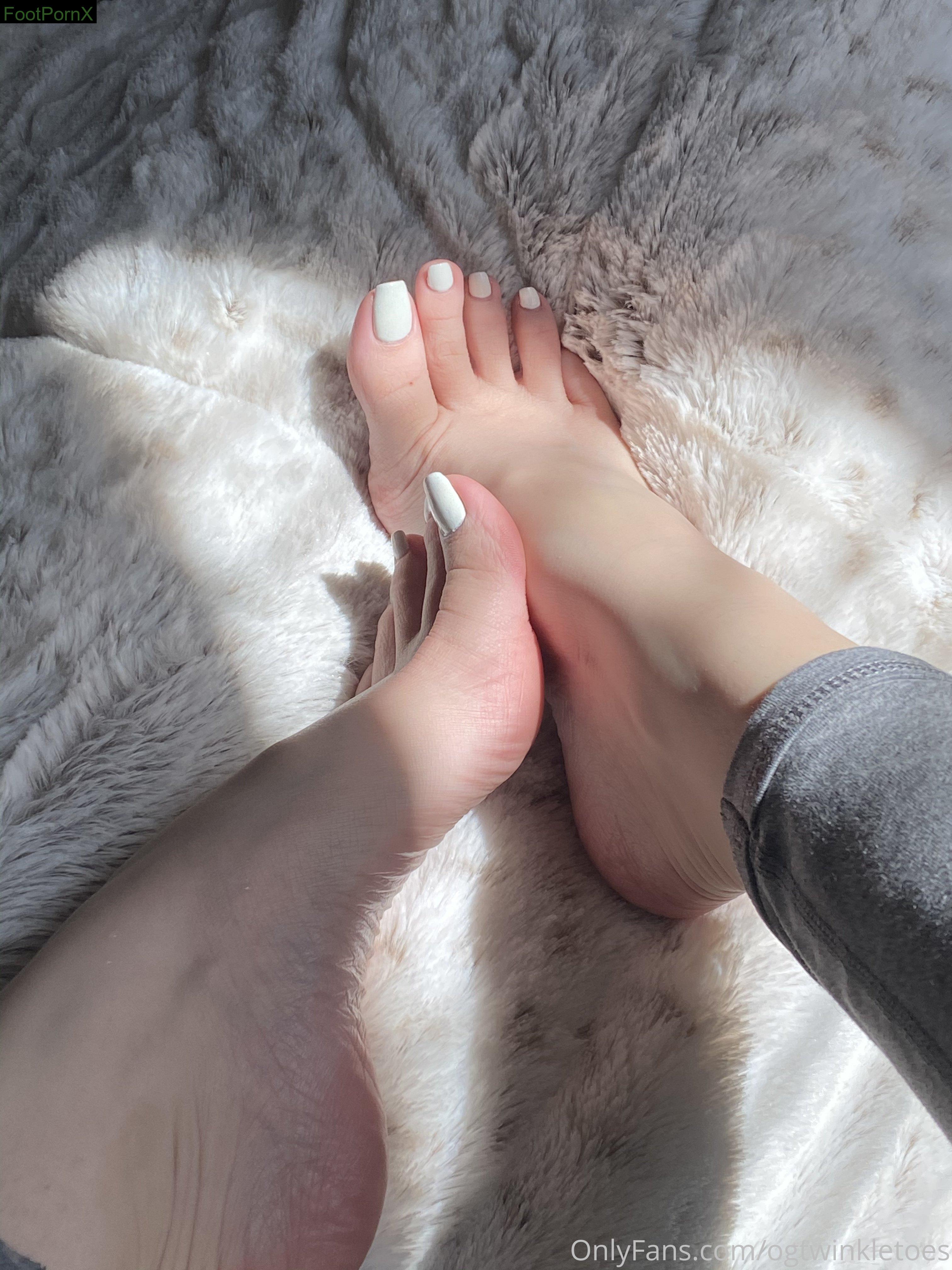 waifufeetmilk feet