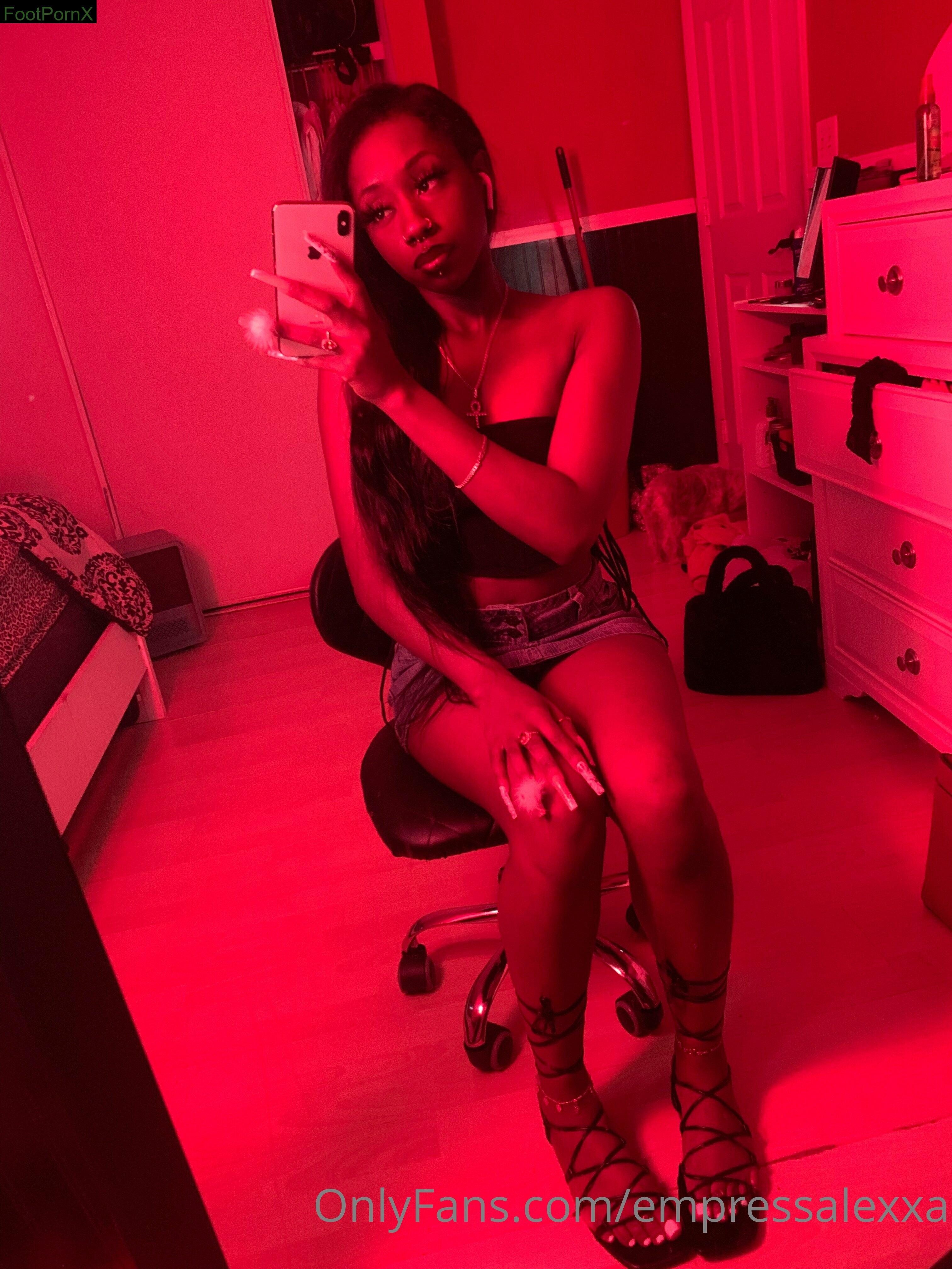 empressalexxa feet