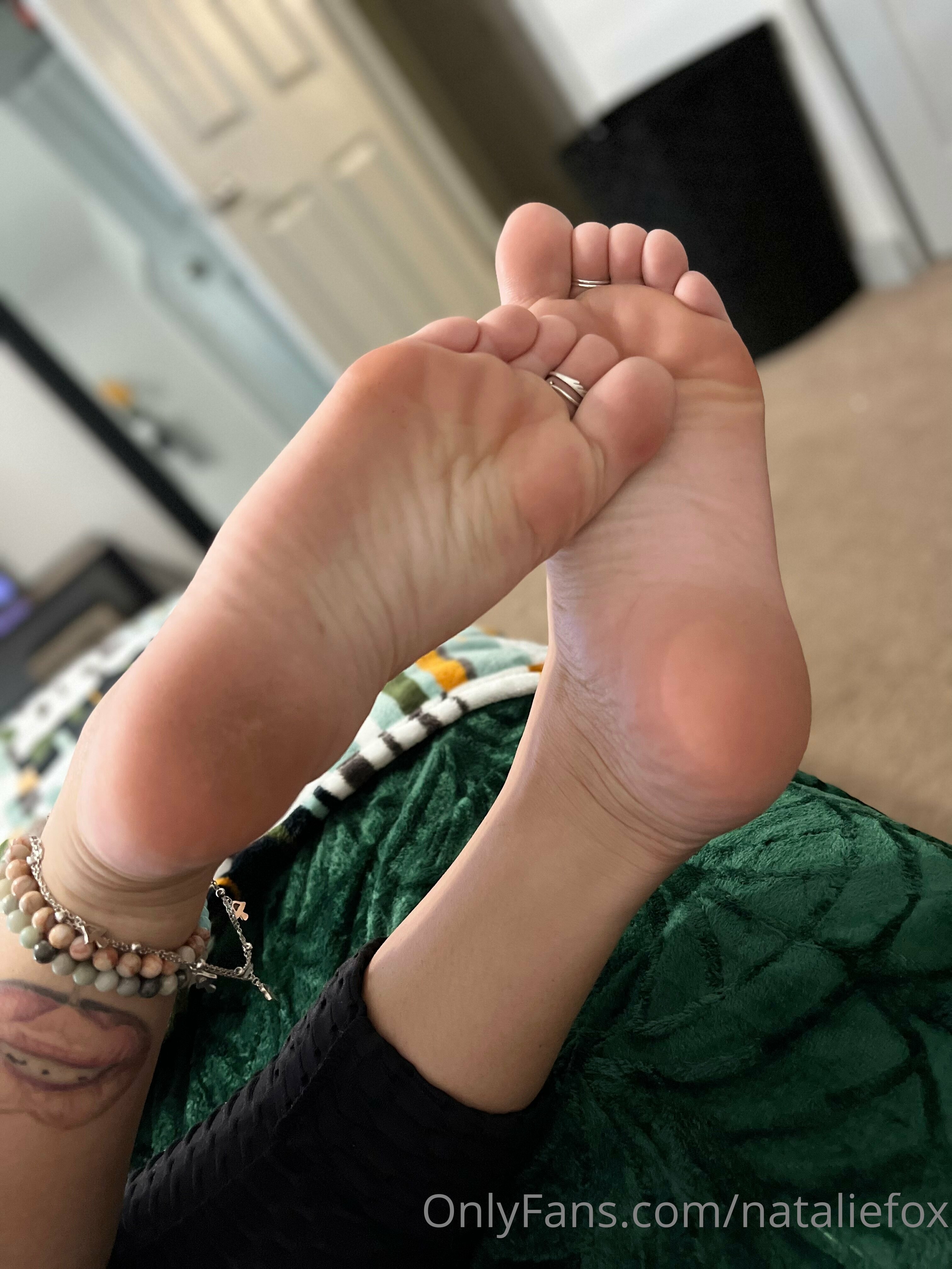 nataliefox feet