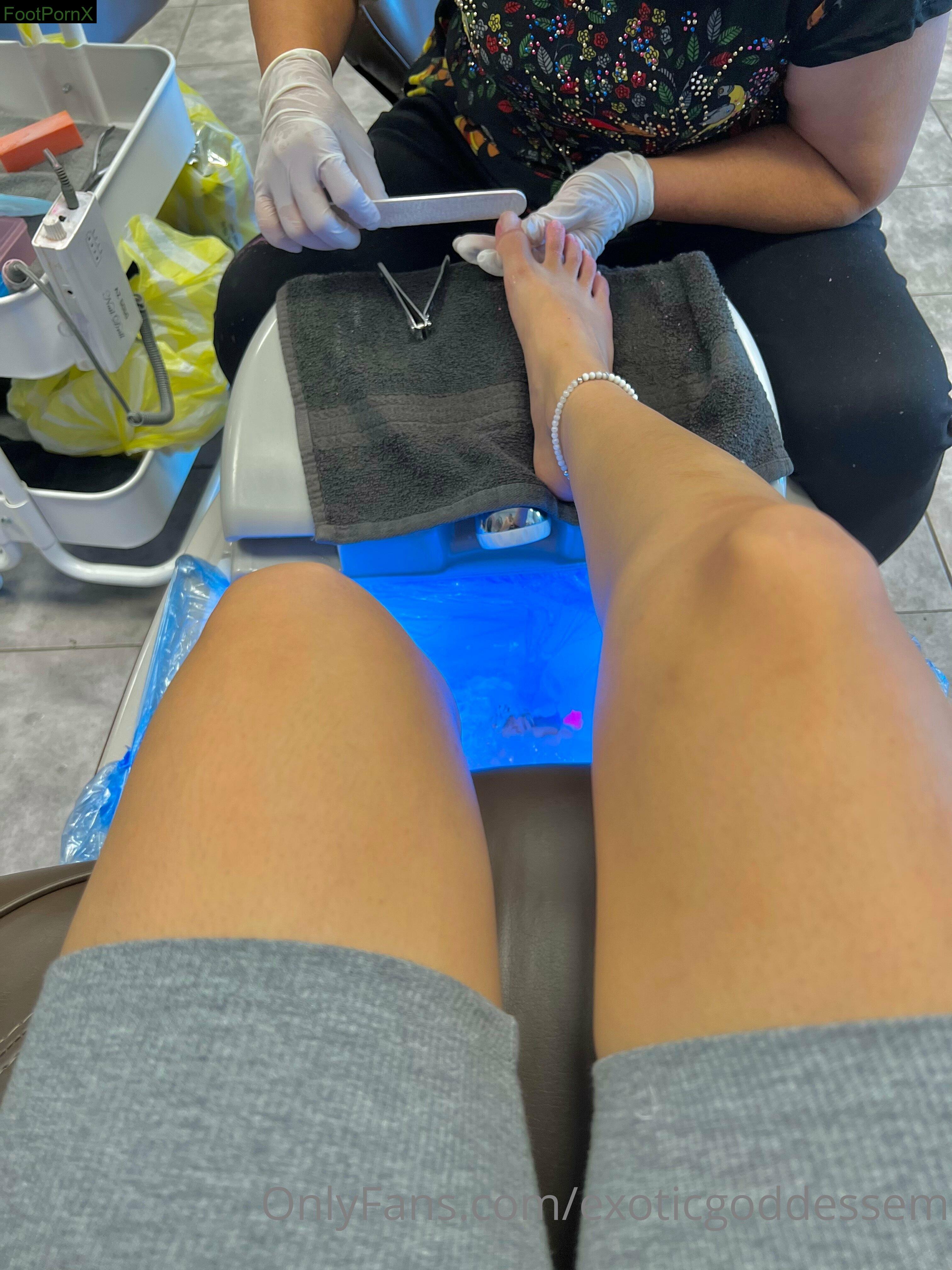 exoticgoddessem feet