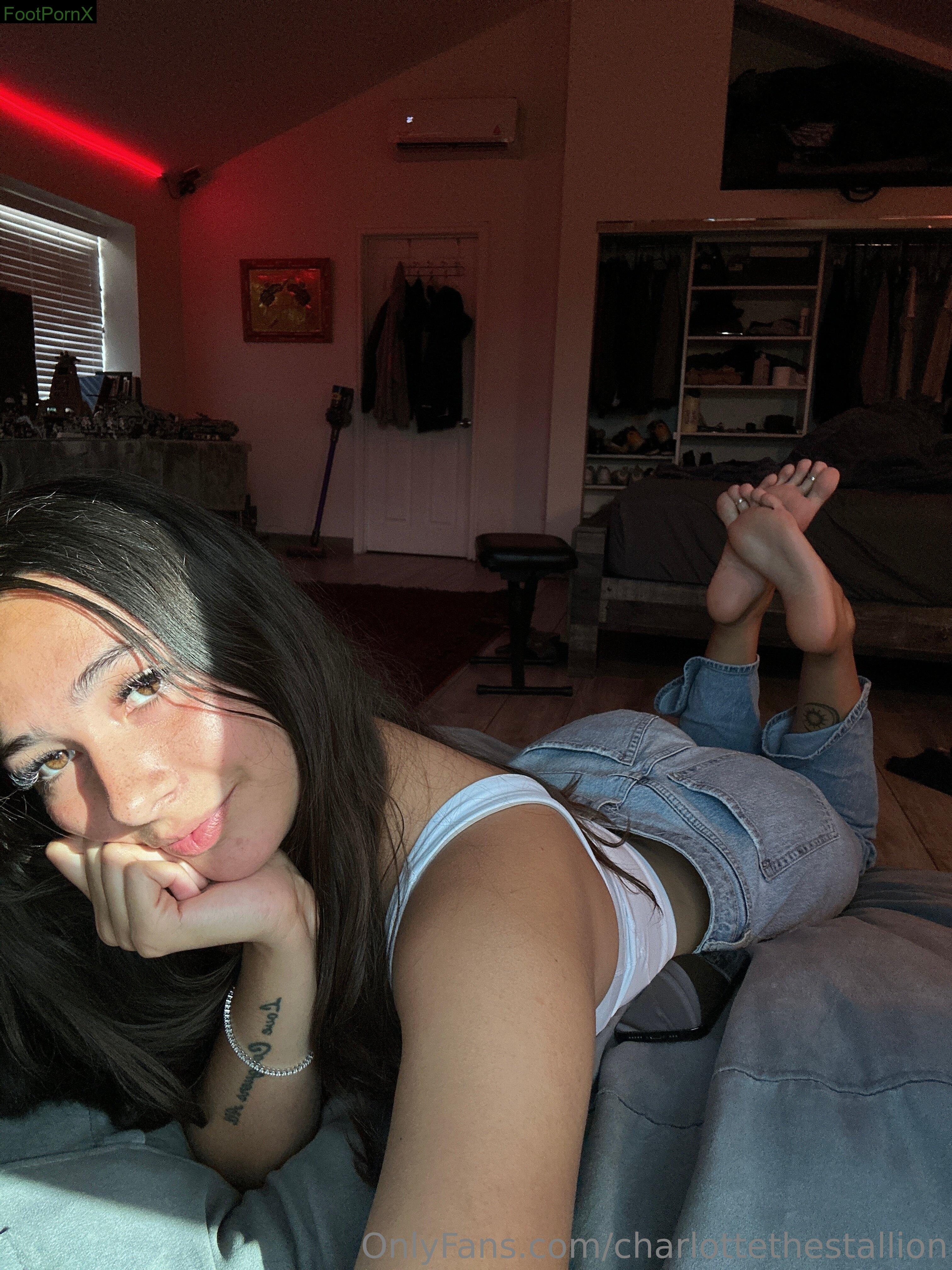 charlottethestallion feet