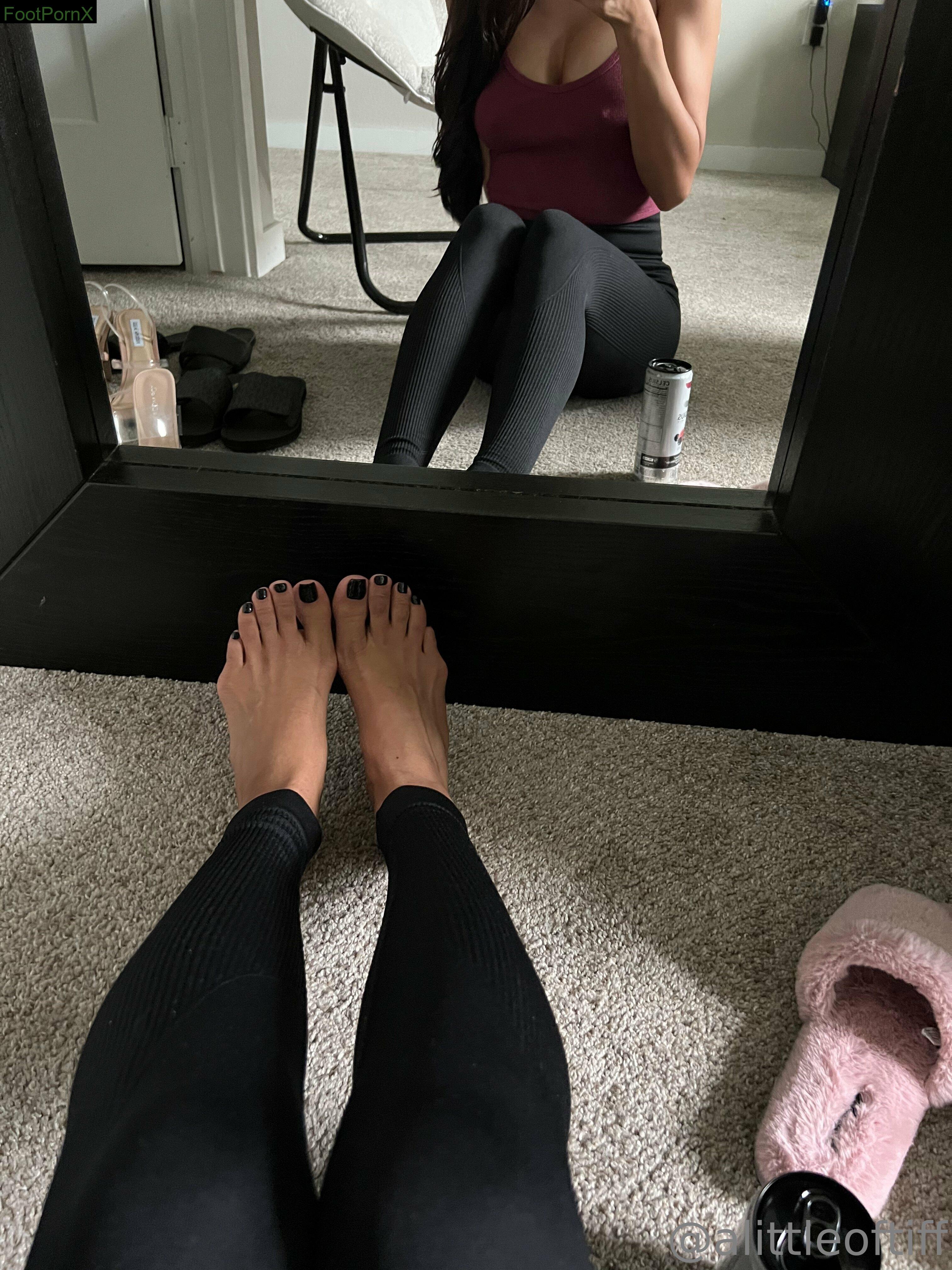 alittleoftiff feet