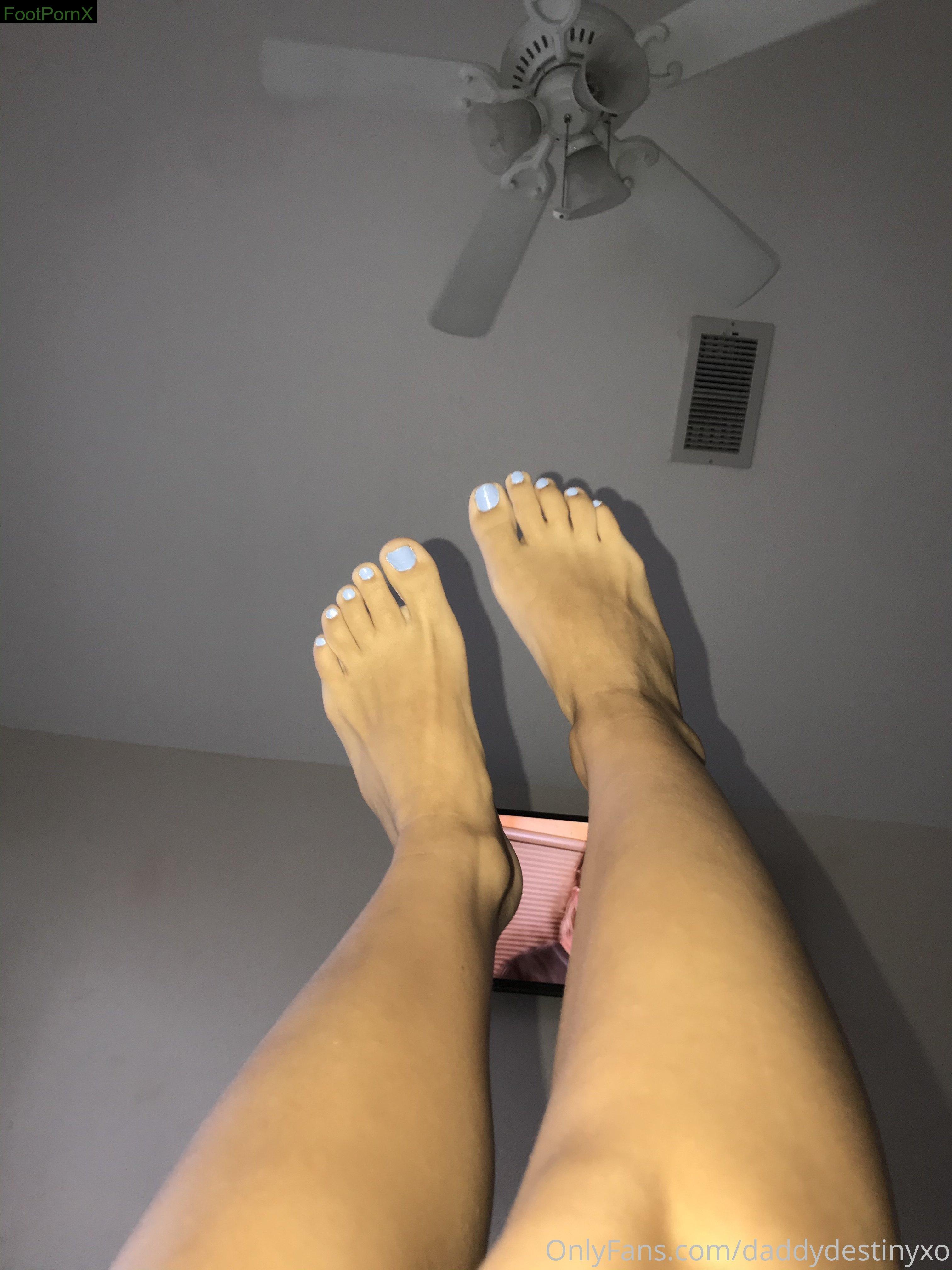 daddydestinyxo feet