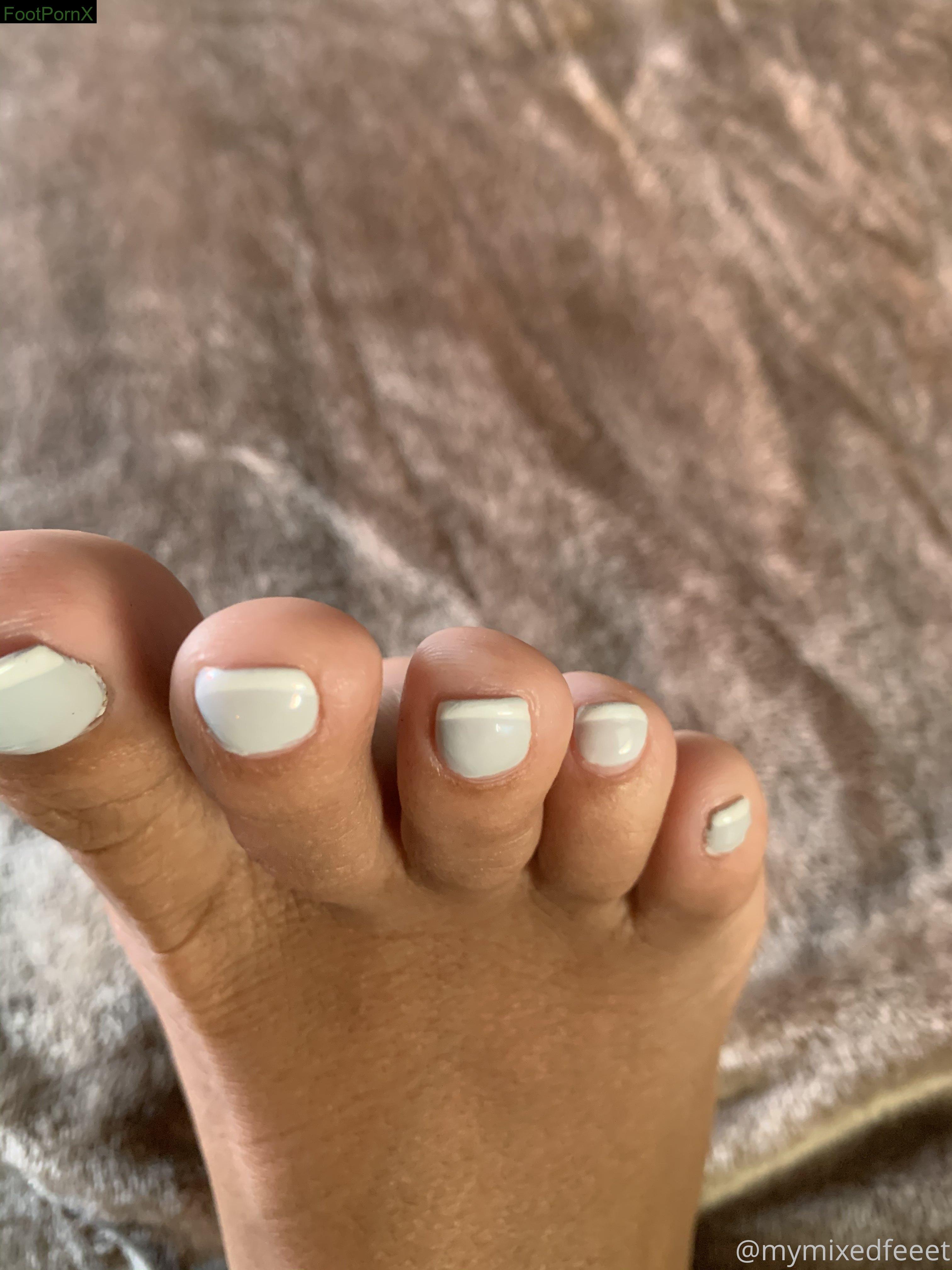 mymixedfeeet feet