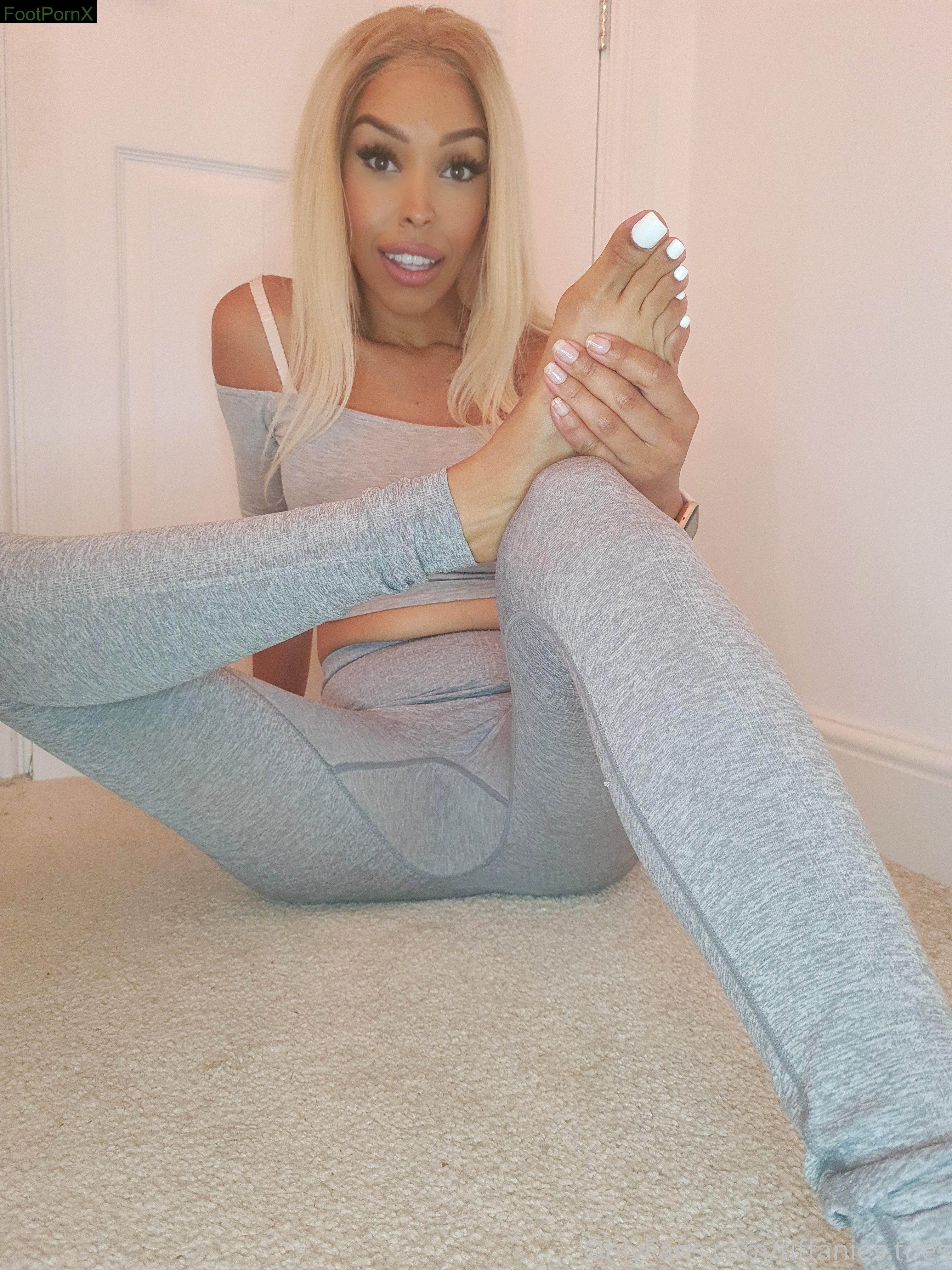 tiffanies.toes feet