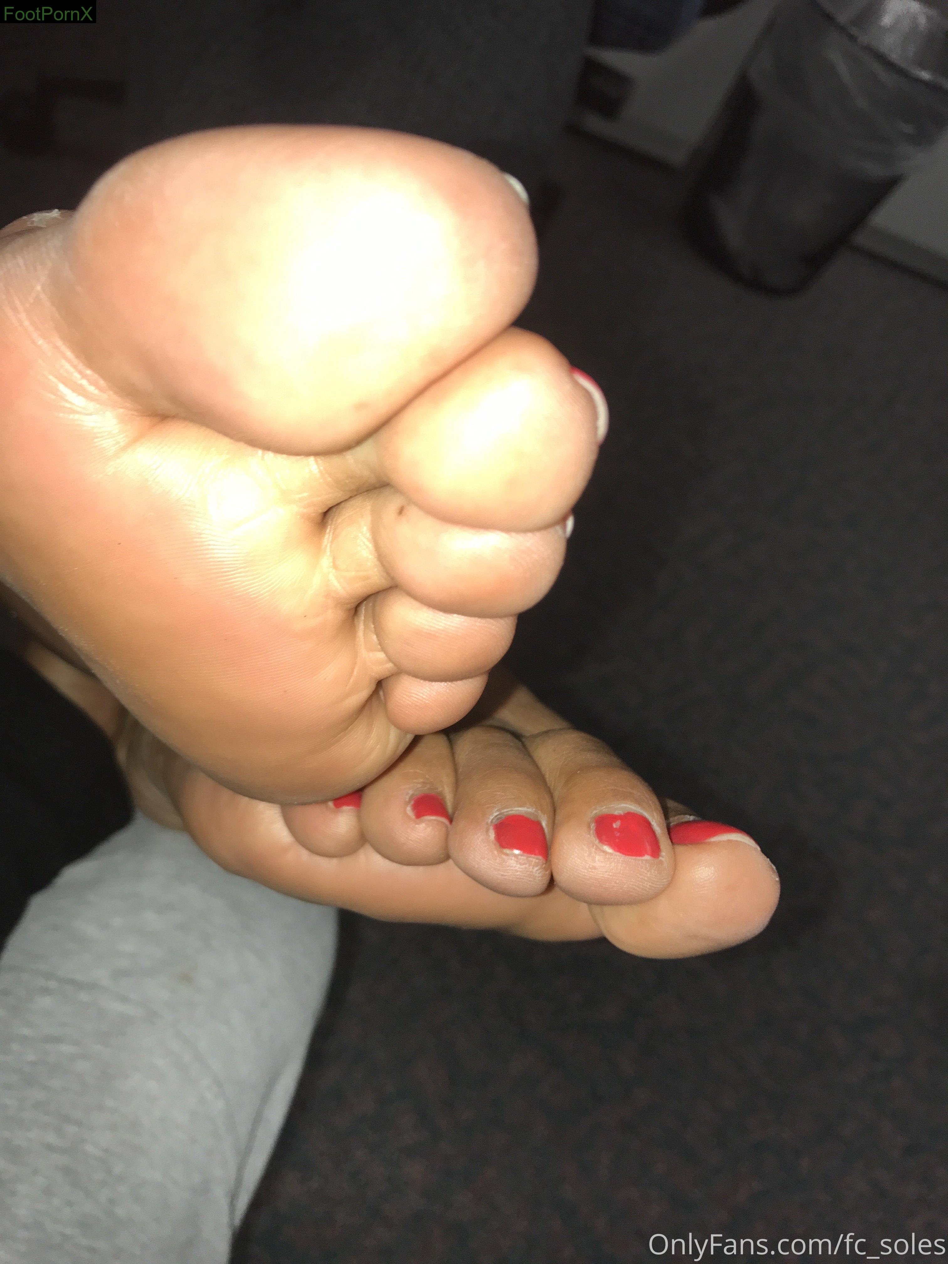 fc_soles feet