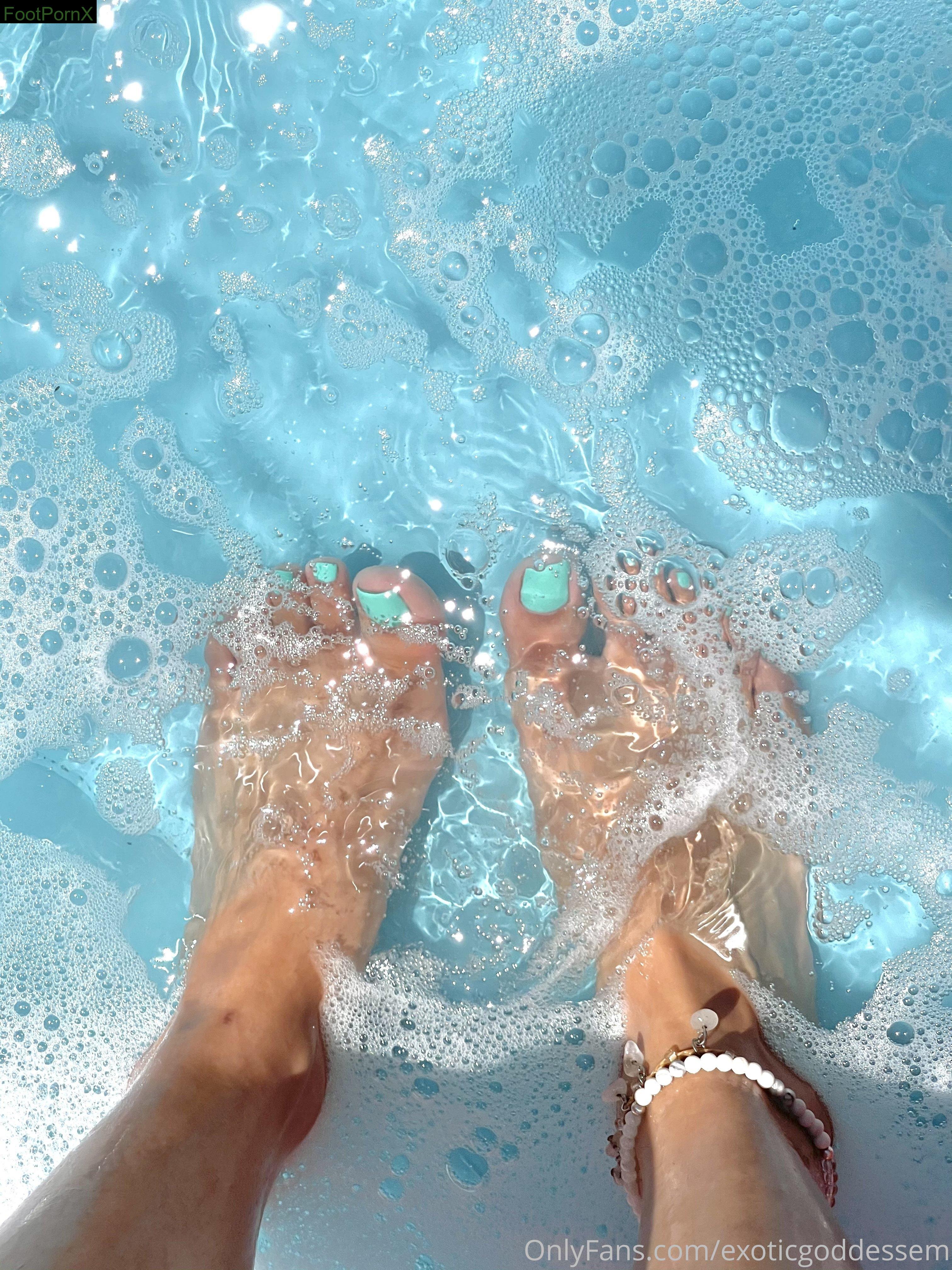 exoticgoddessem feet