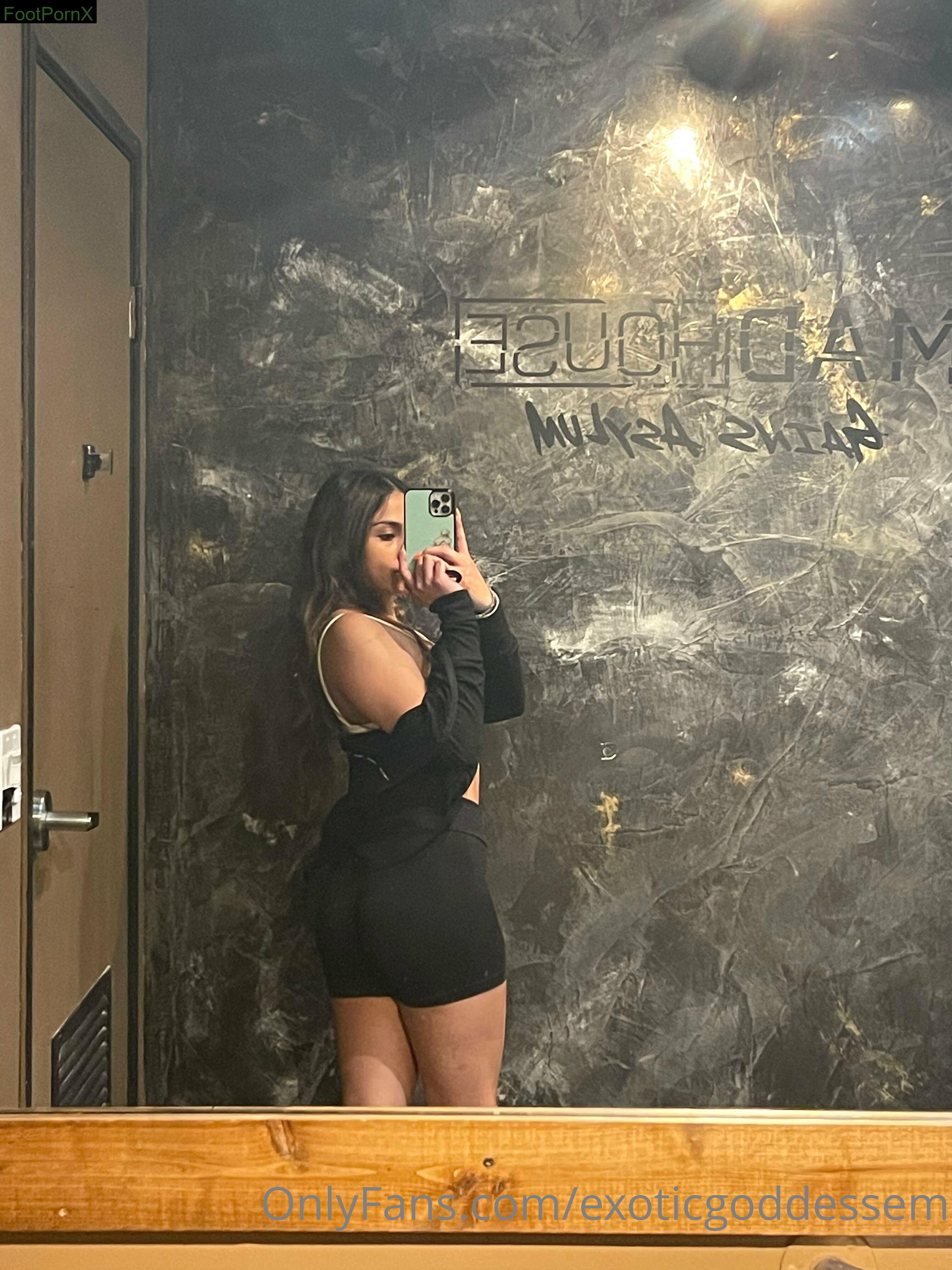 exoticgoddessem feet