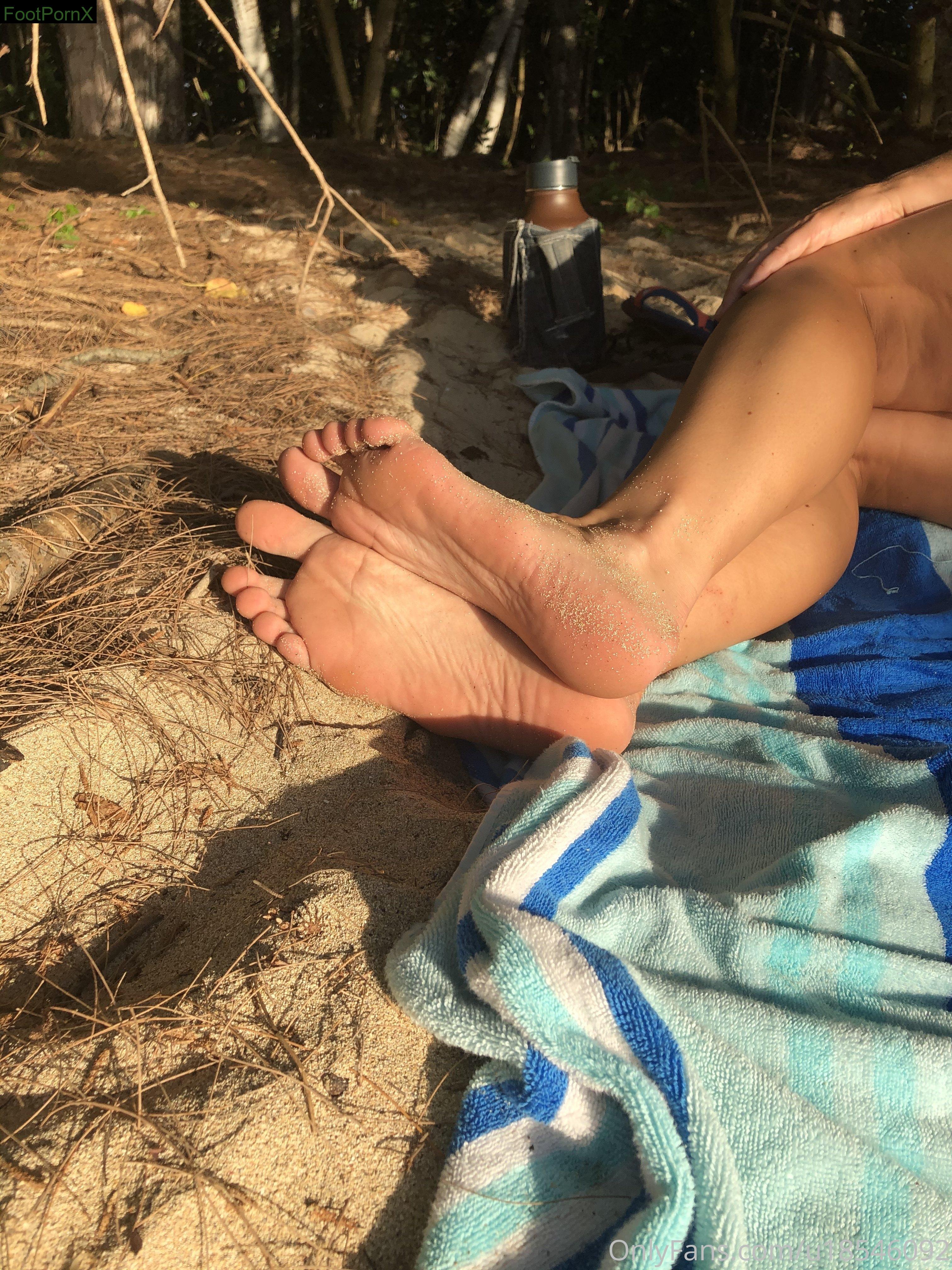 thebarefootcutie feet