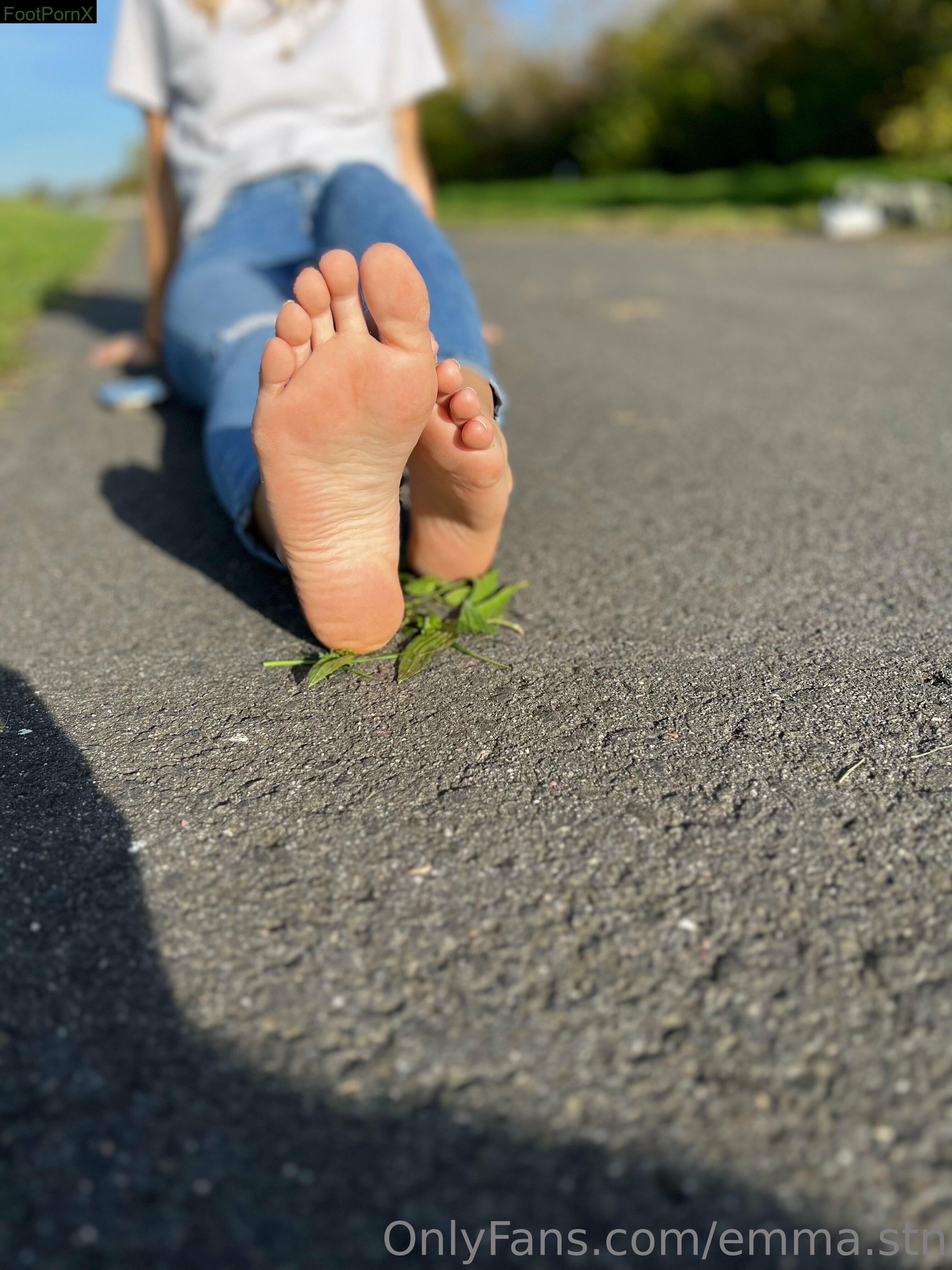 emma.stn feet