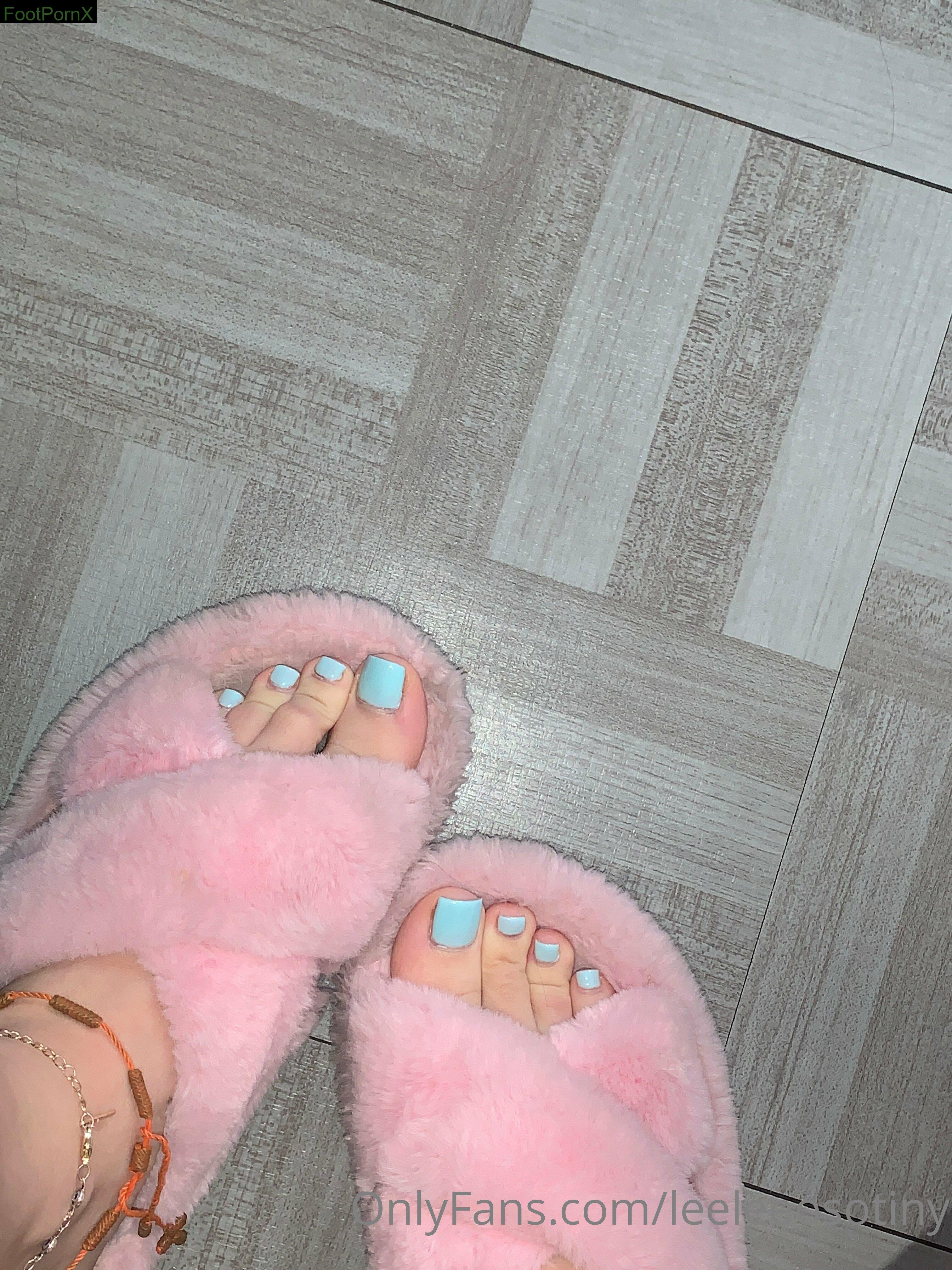 leeleeosotiny feet