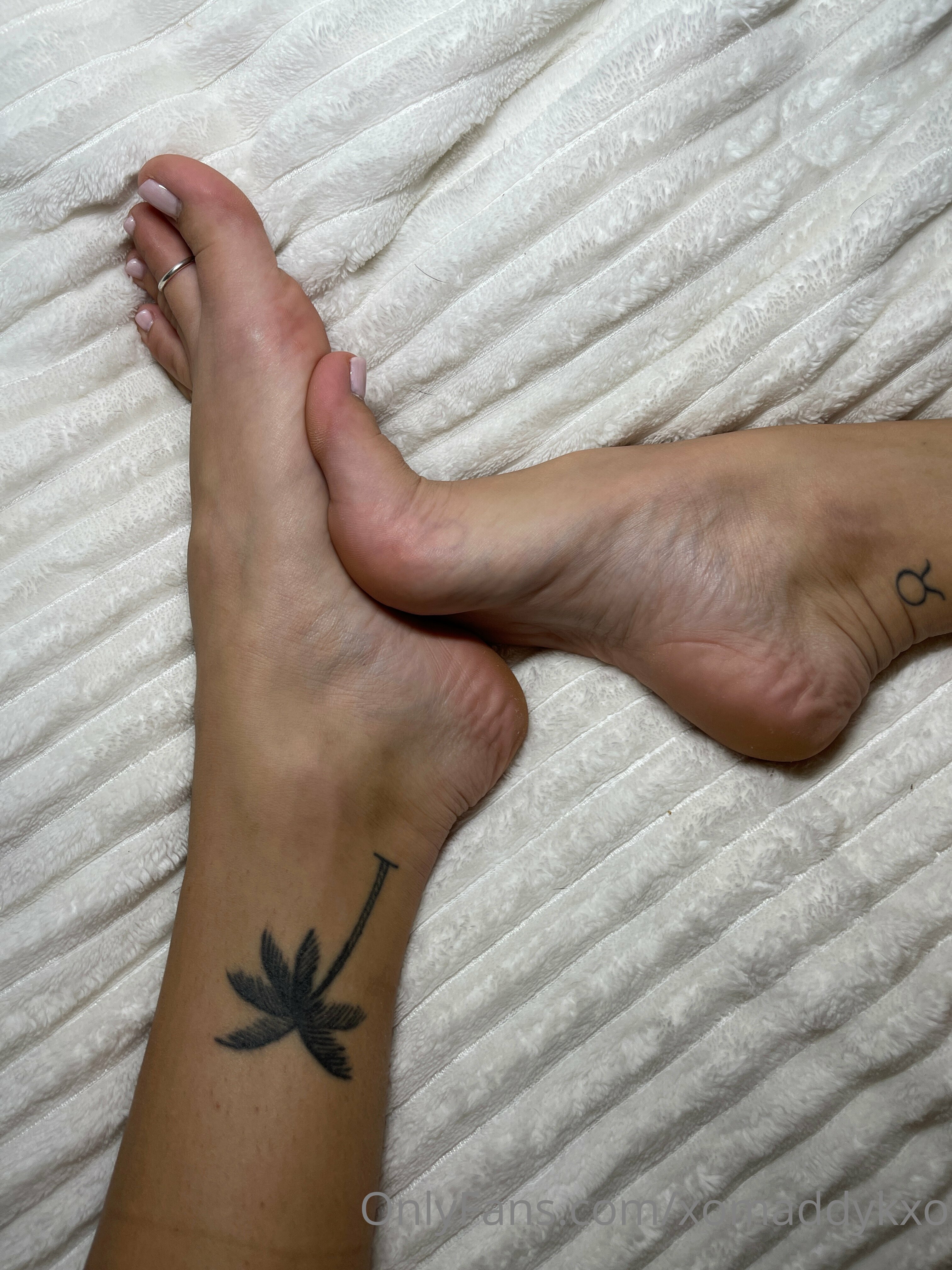 xomaddykxo feet