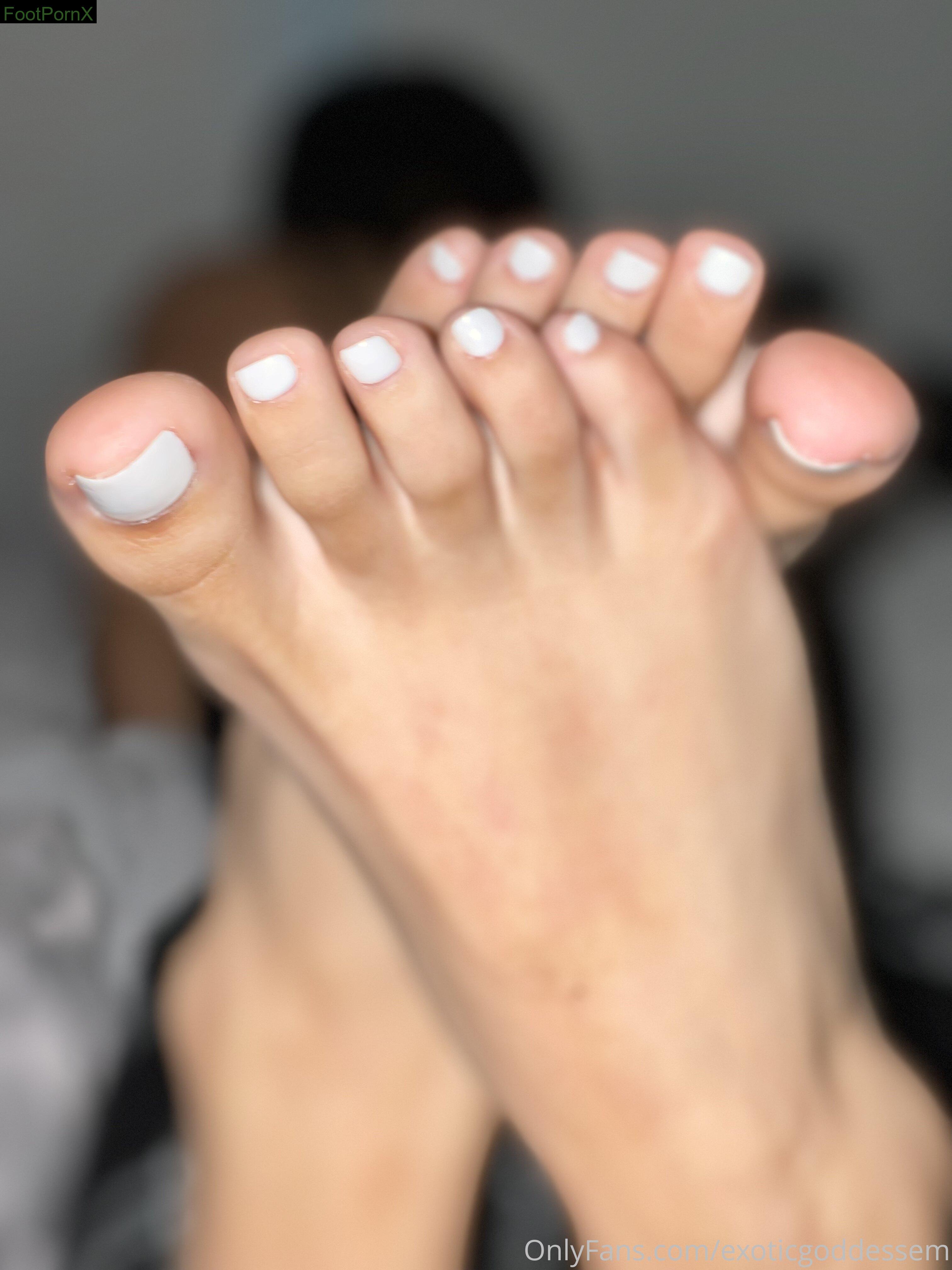 exoticgoddessem feet