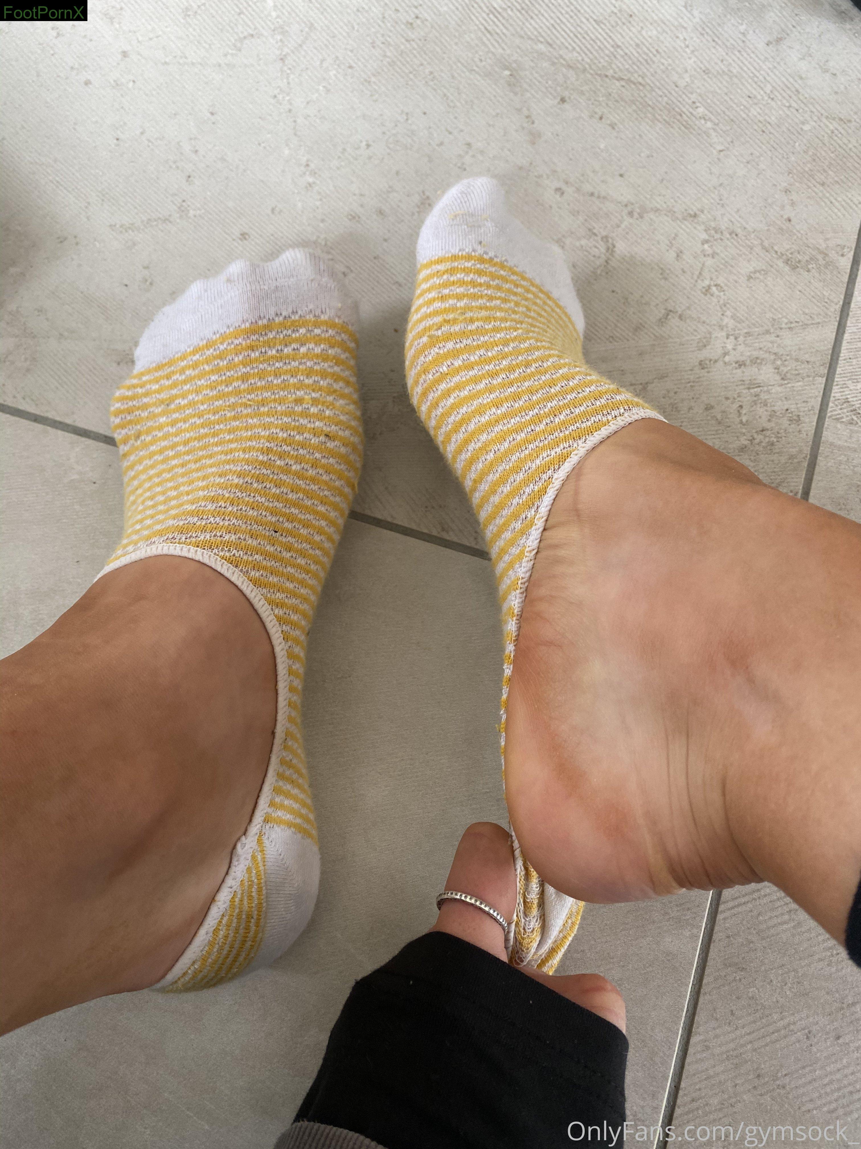 gymsock2 feet