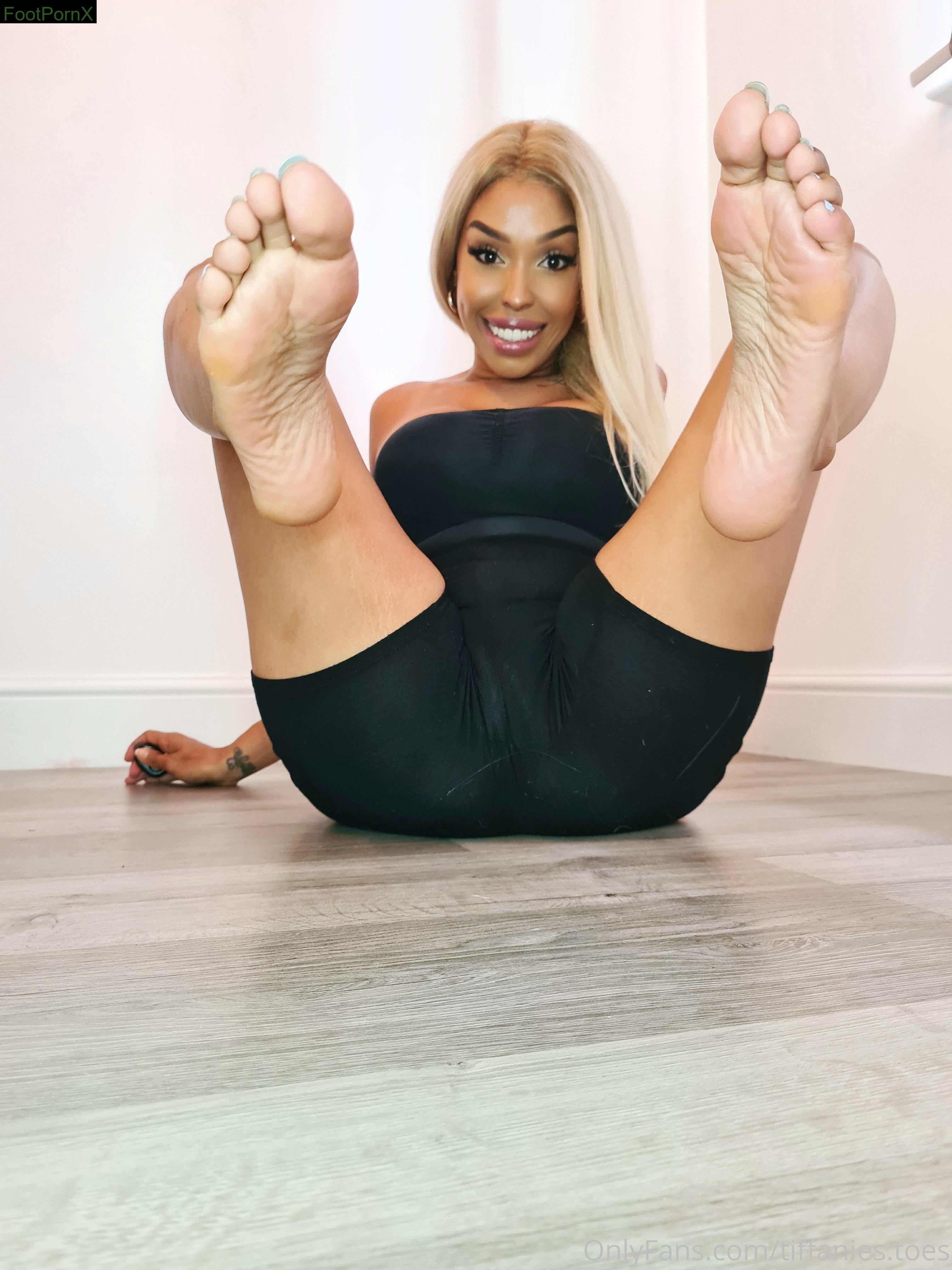 tiffanies.toes feet