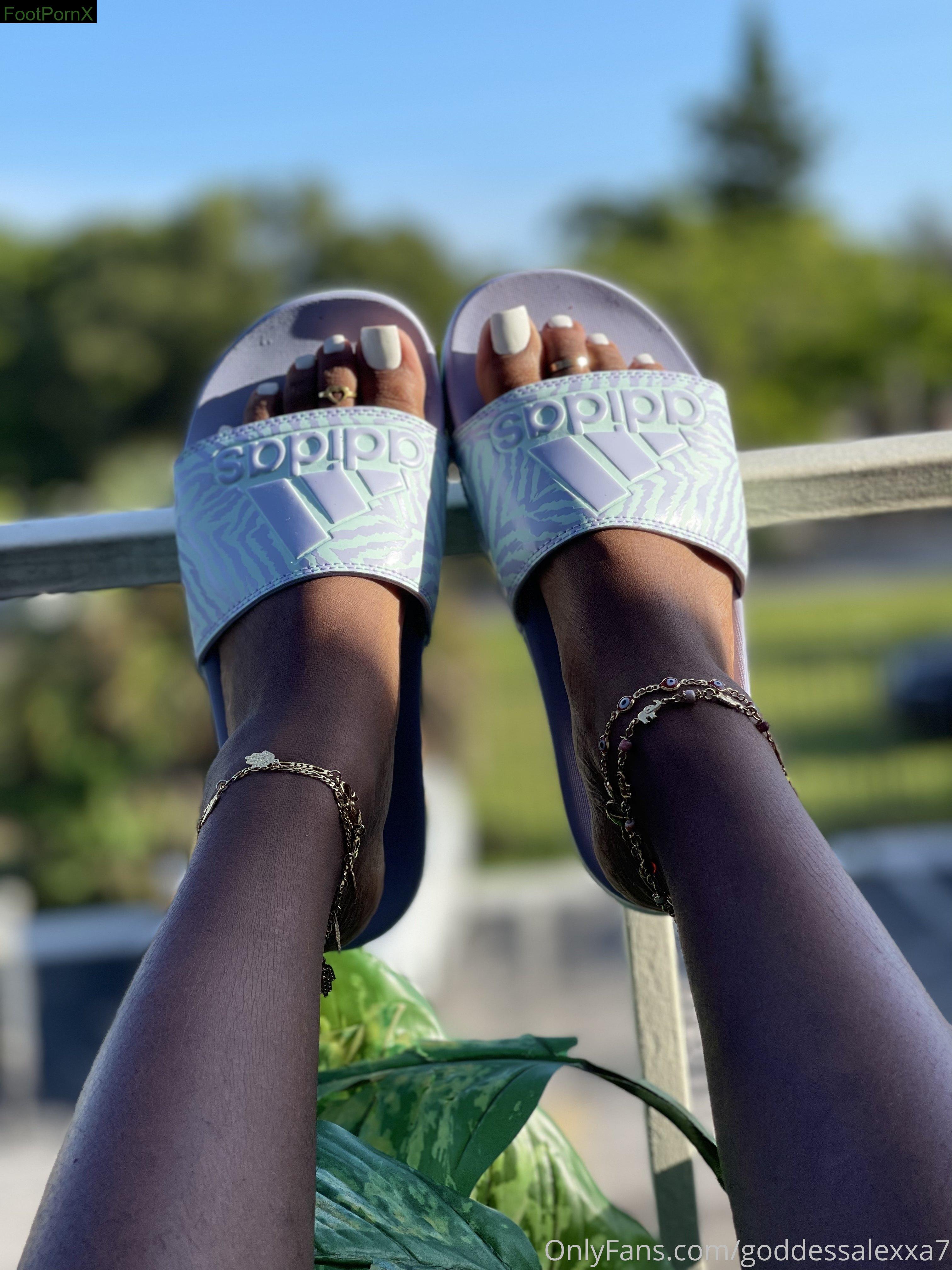 empressalexxa feet