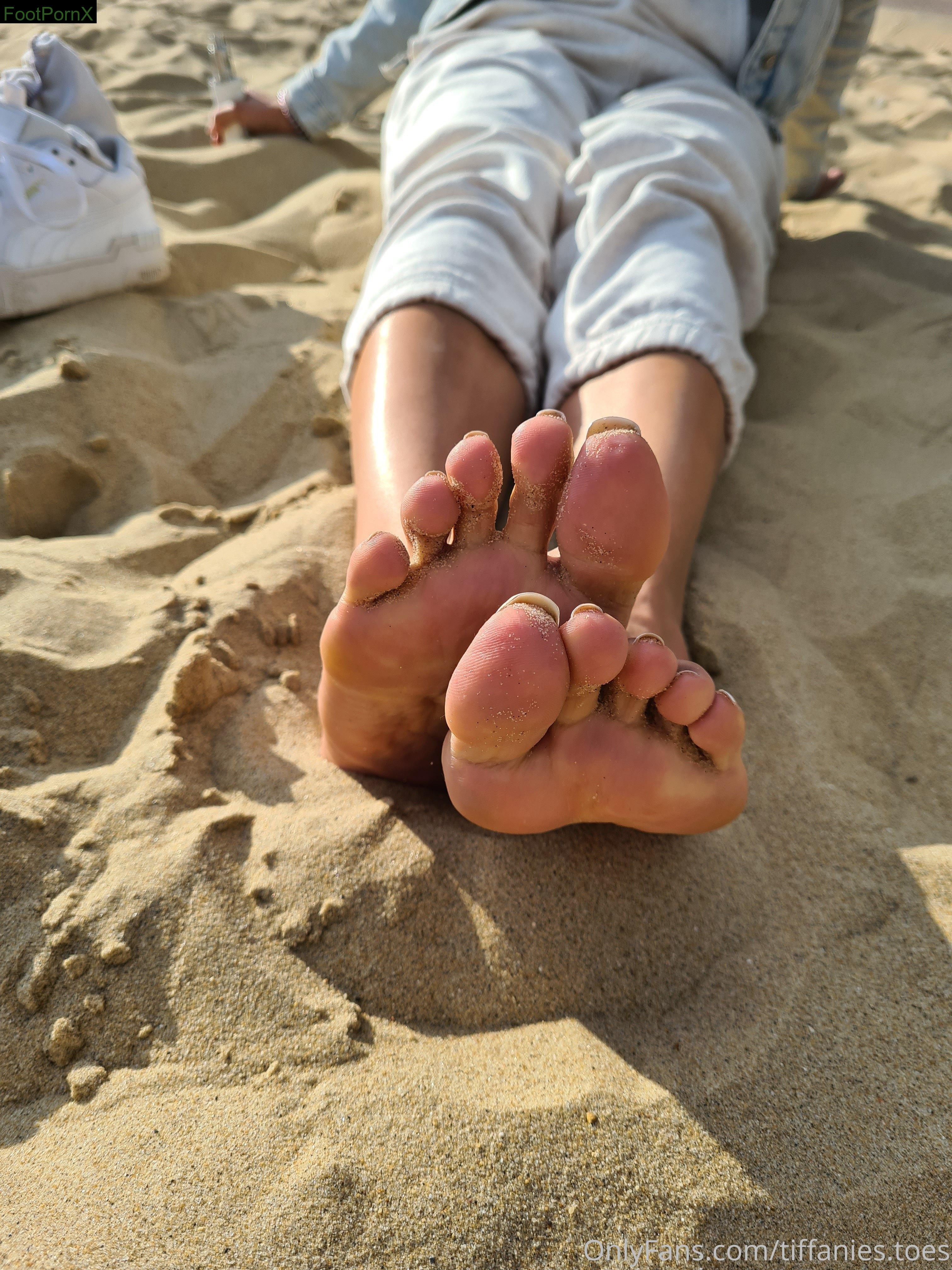 tiffanies.toes feet