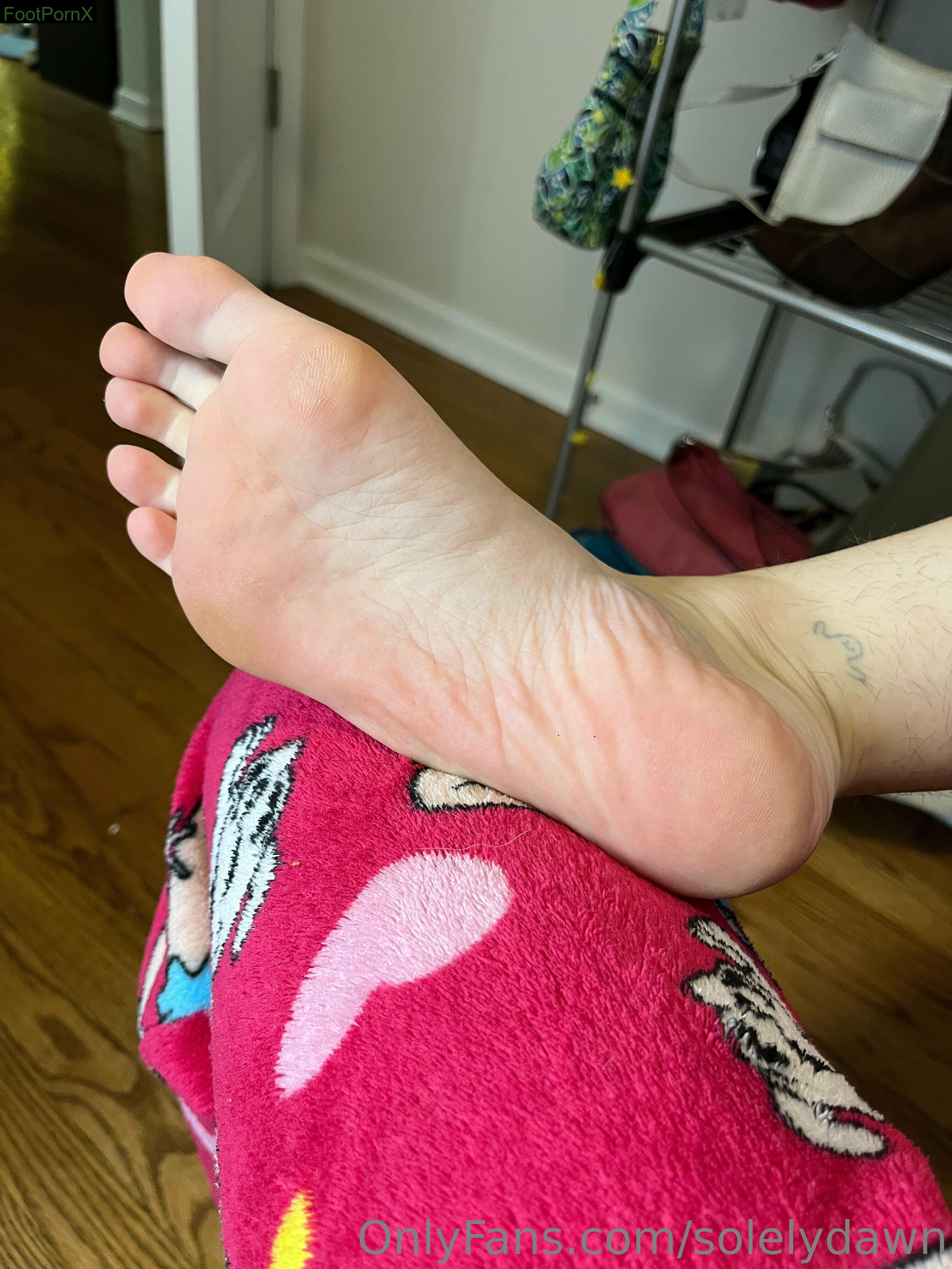 solelydawn feet