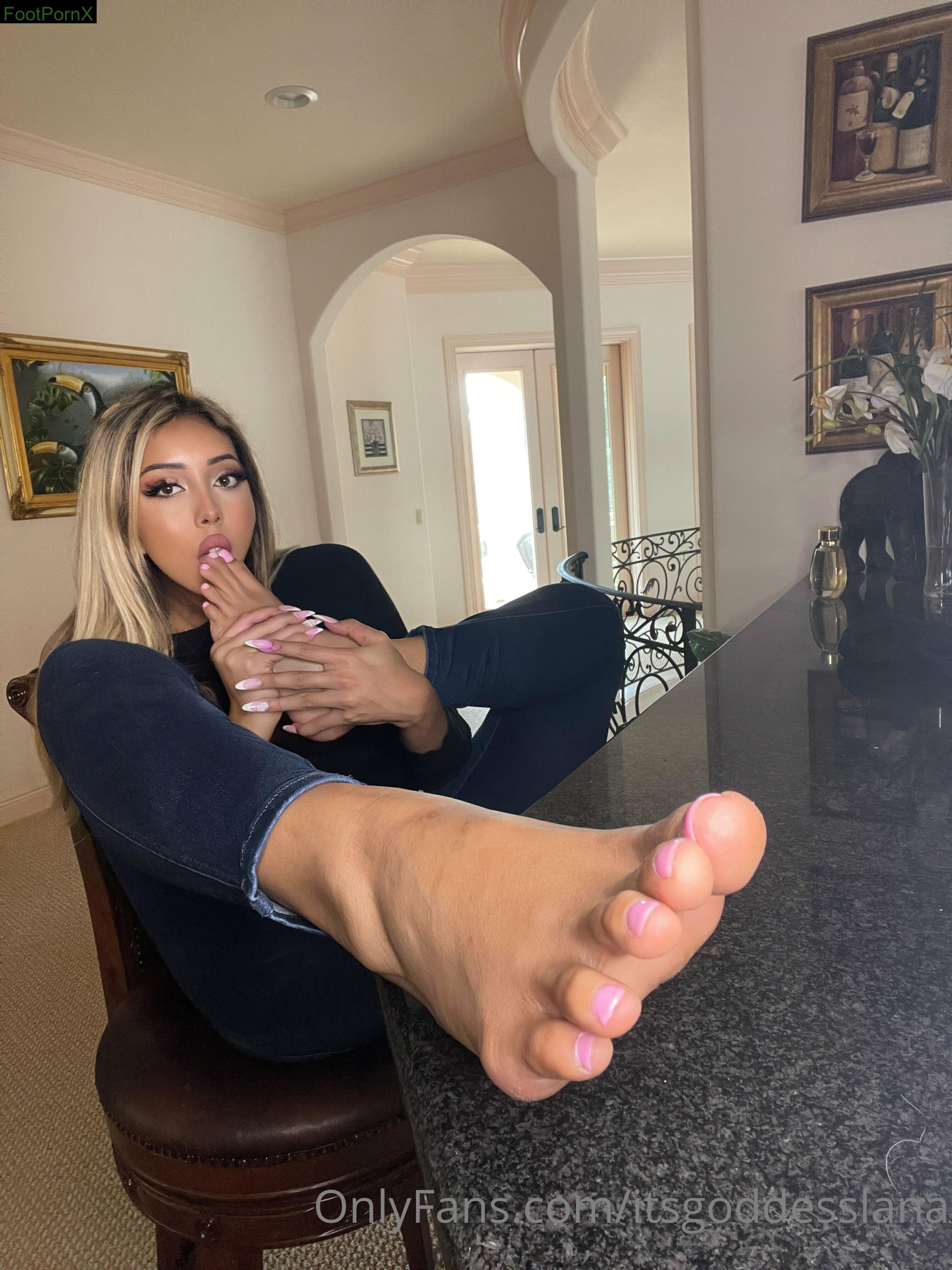 itsgoddesslana feet