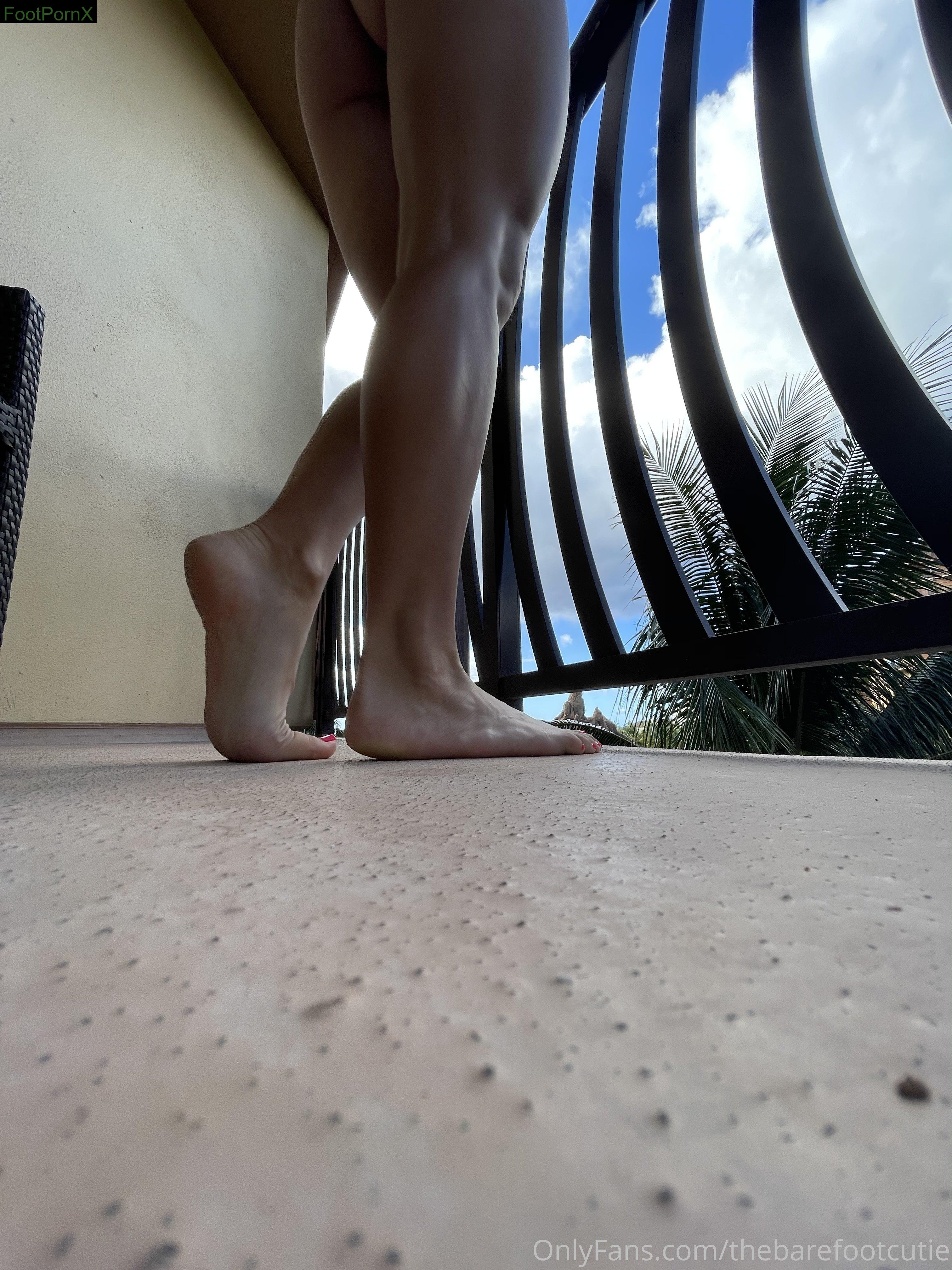 thebarefootcutie feet