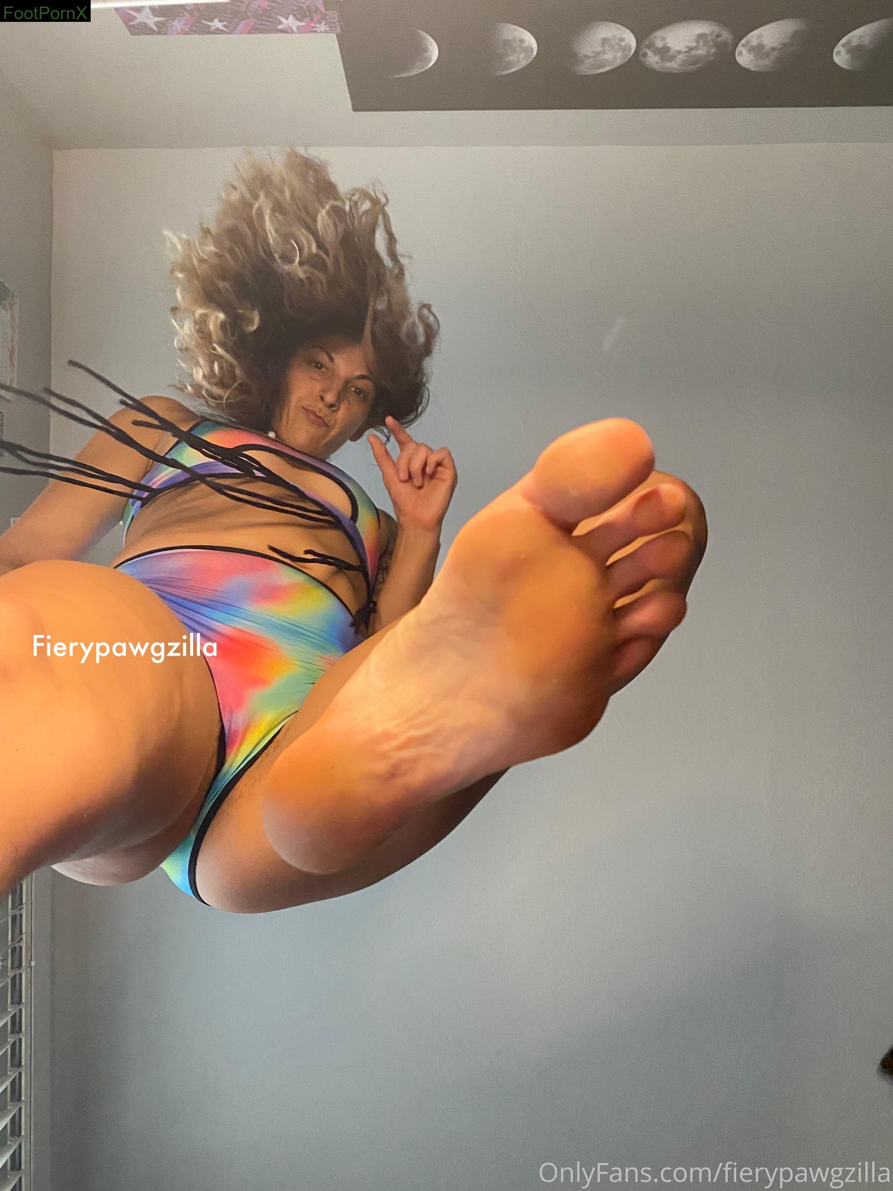 fierypawgzilla feet