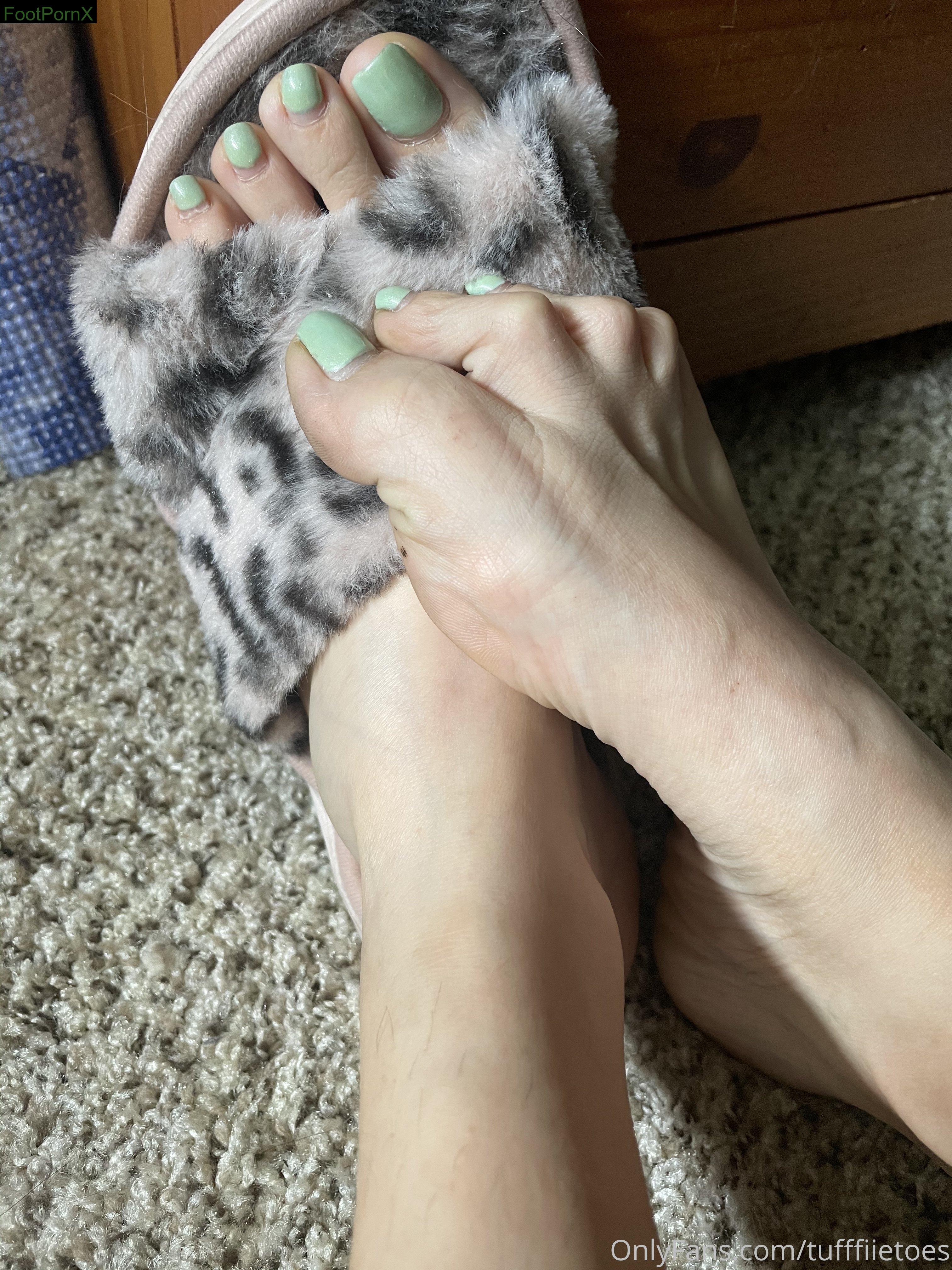 tufffiietoes feet