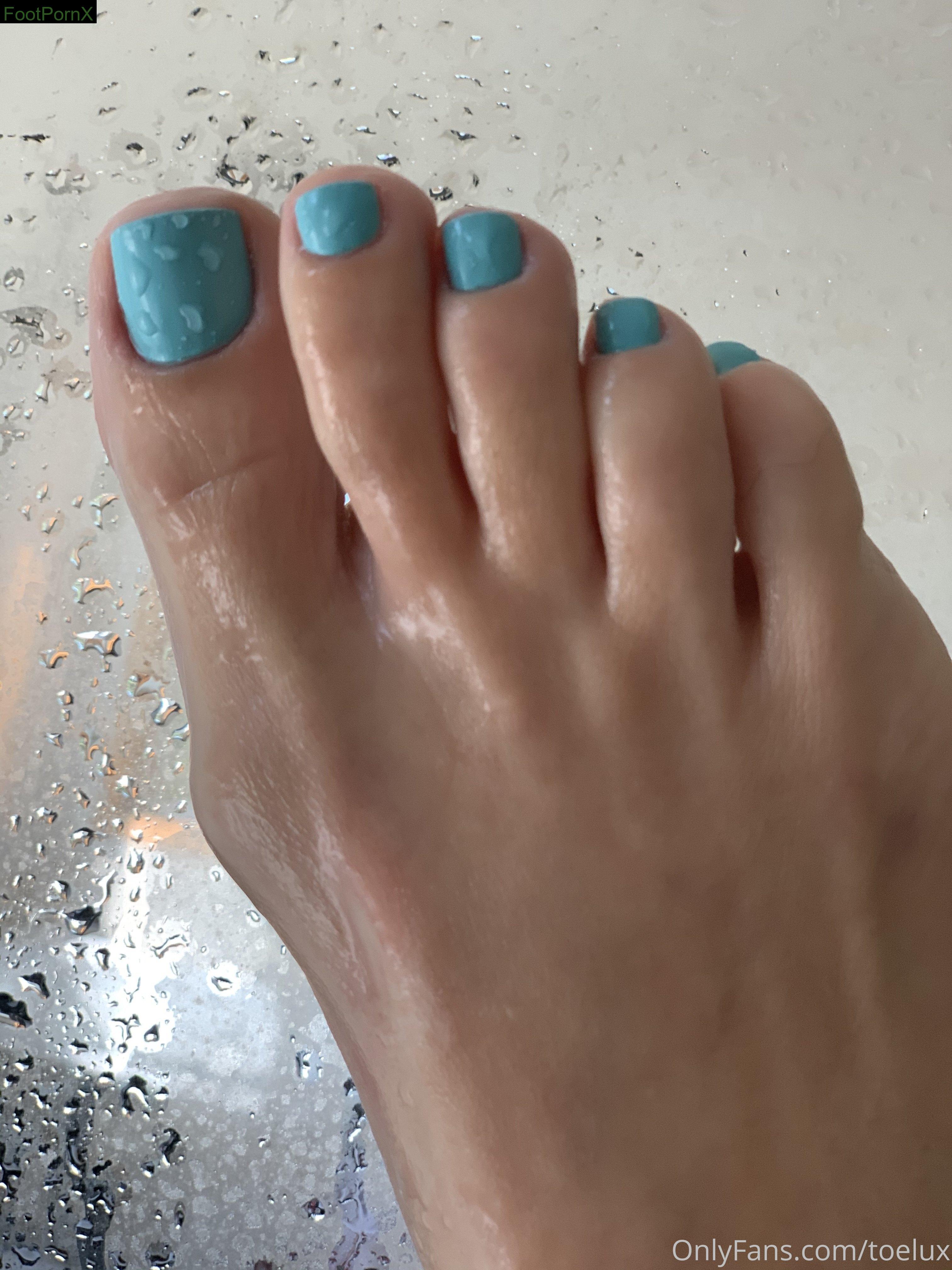 toeluxx feet