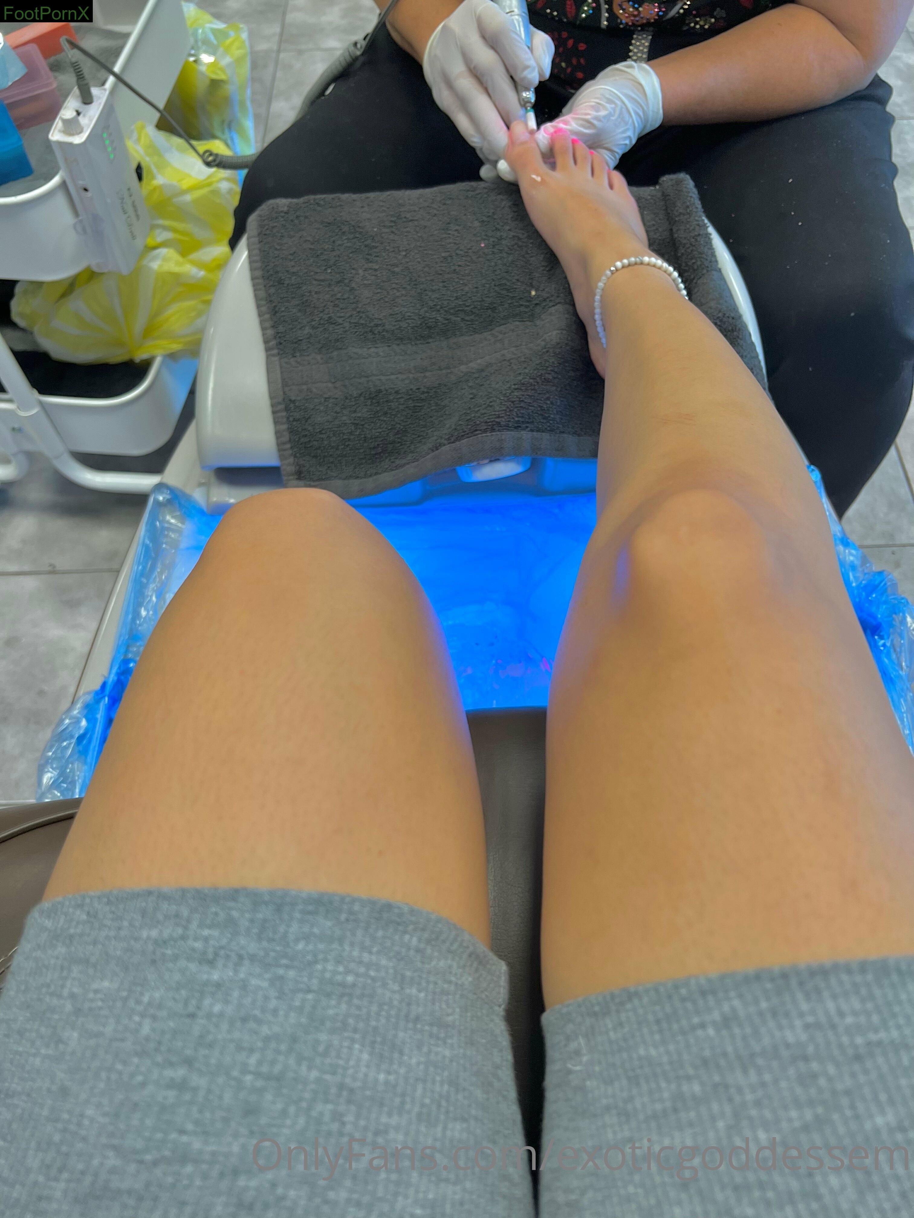 exoticgoddessem feet