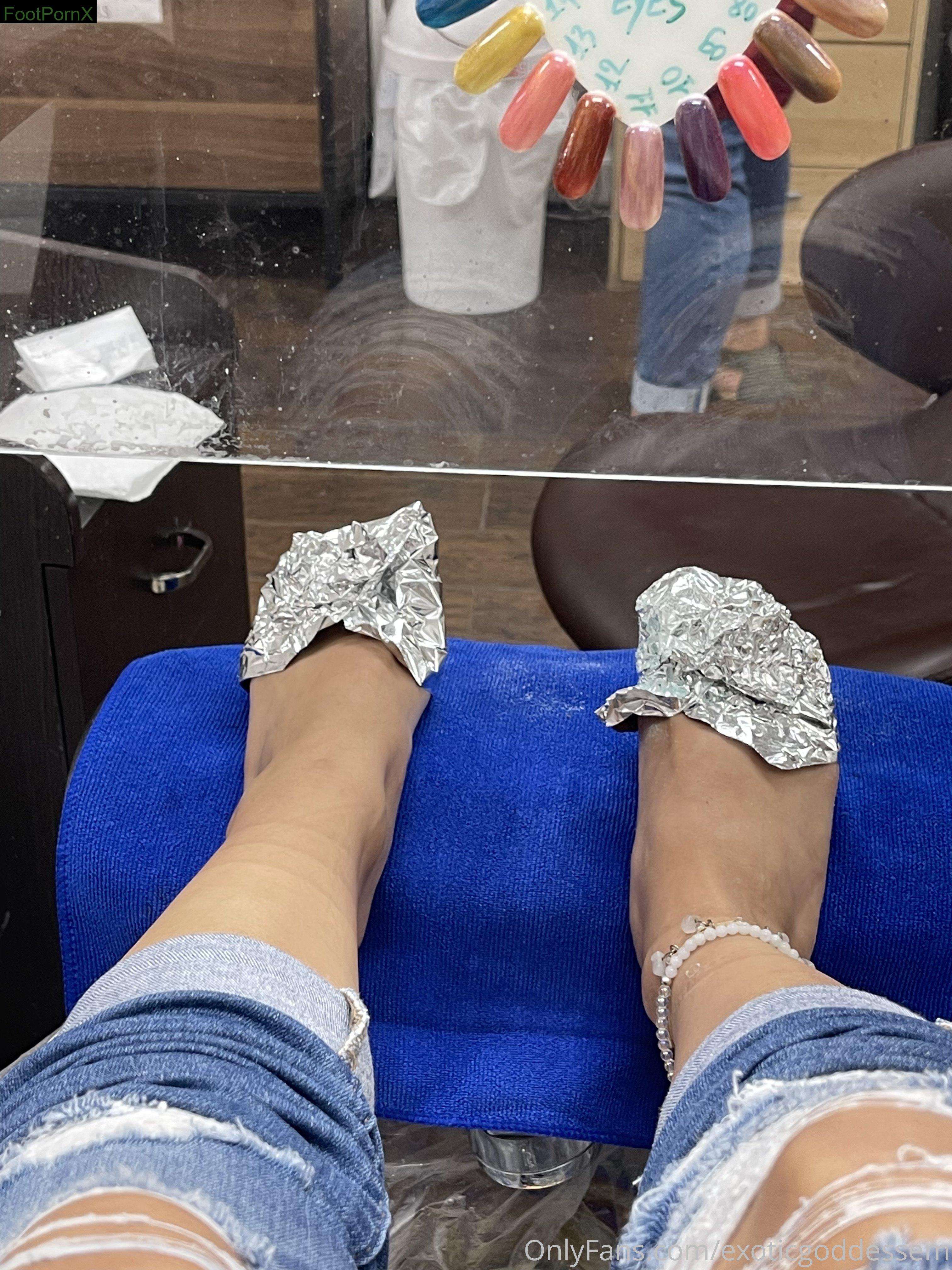 exoticgoddessem feet
