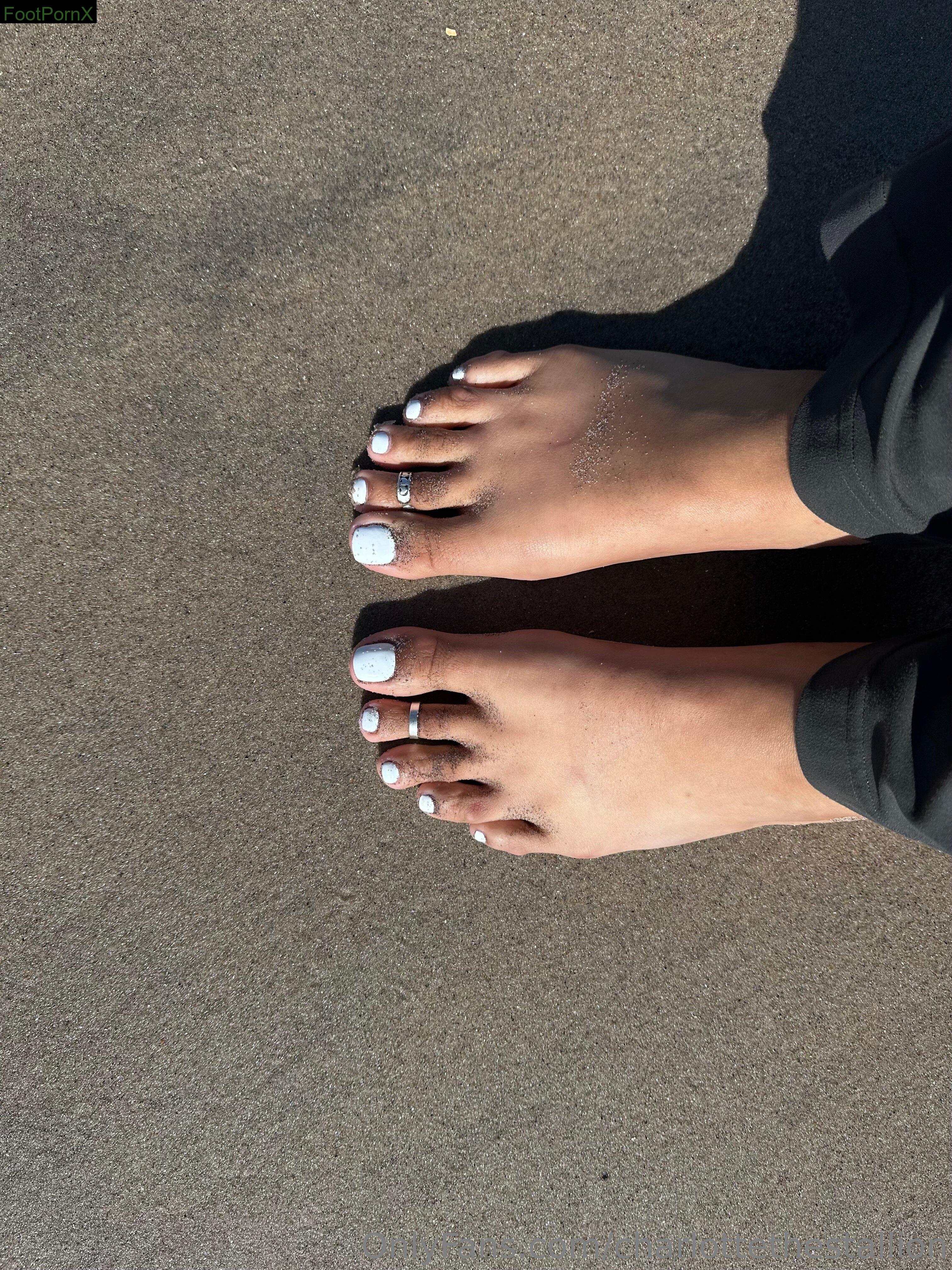 charlottethestallion feet