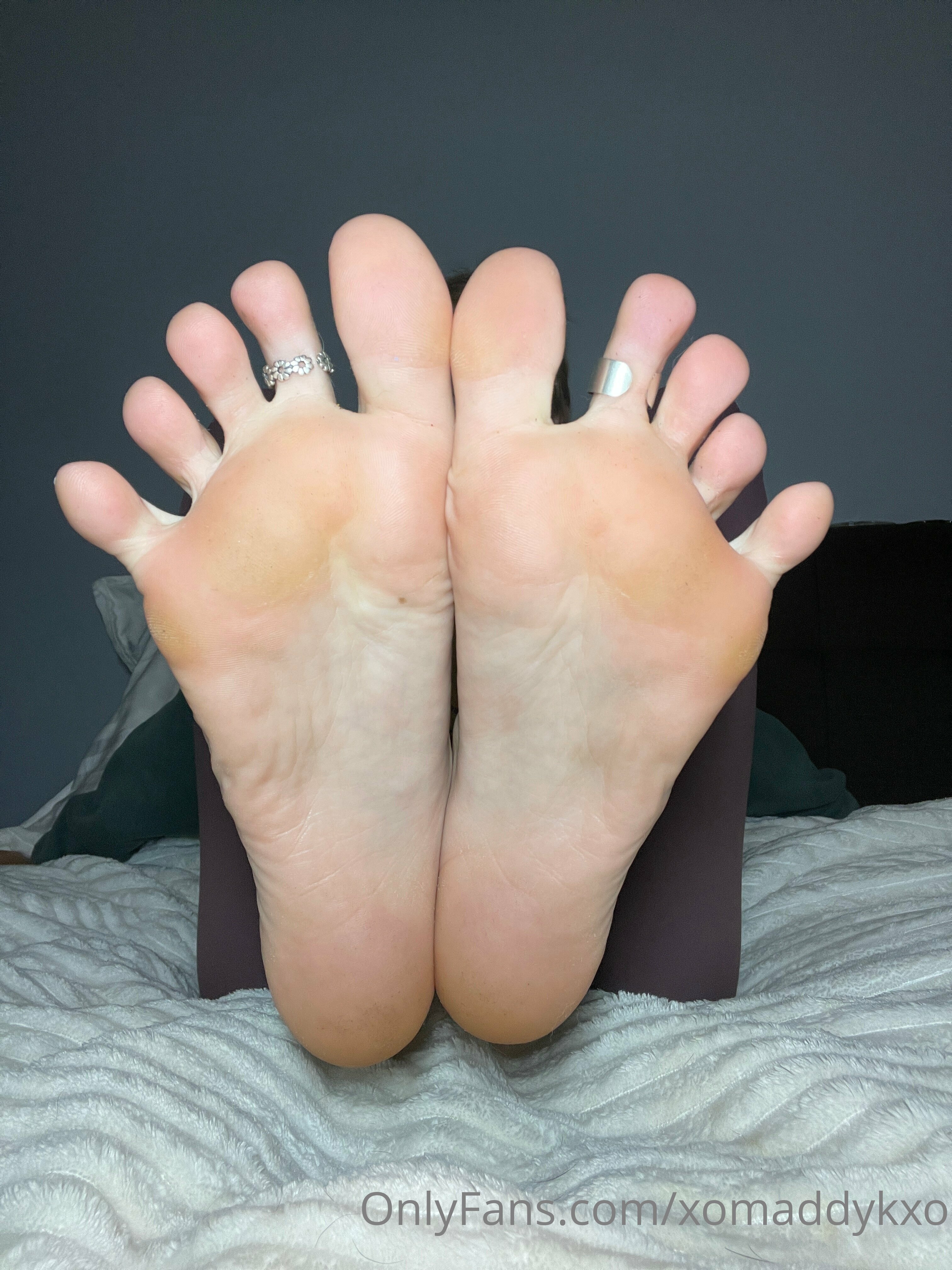 xomaddykxo feet