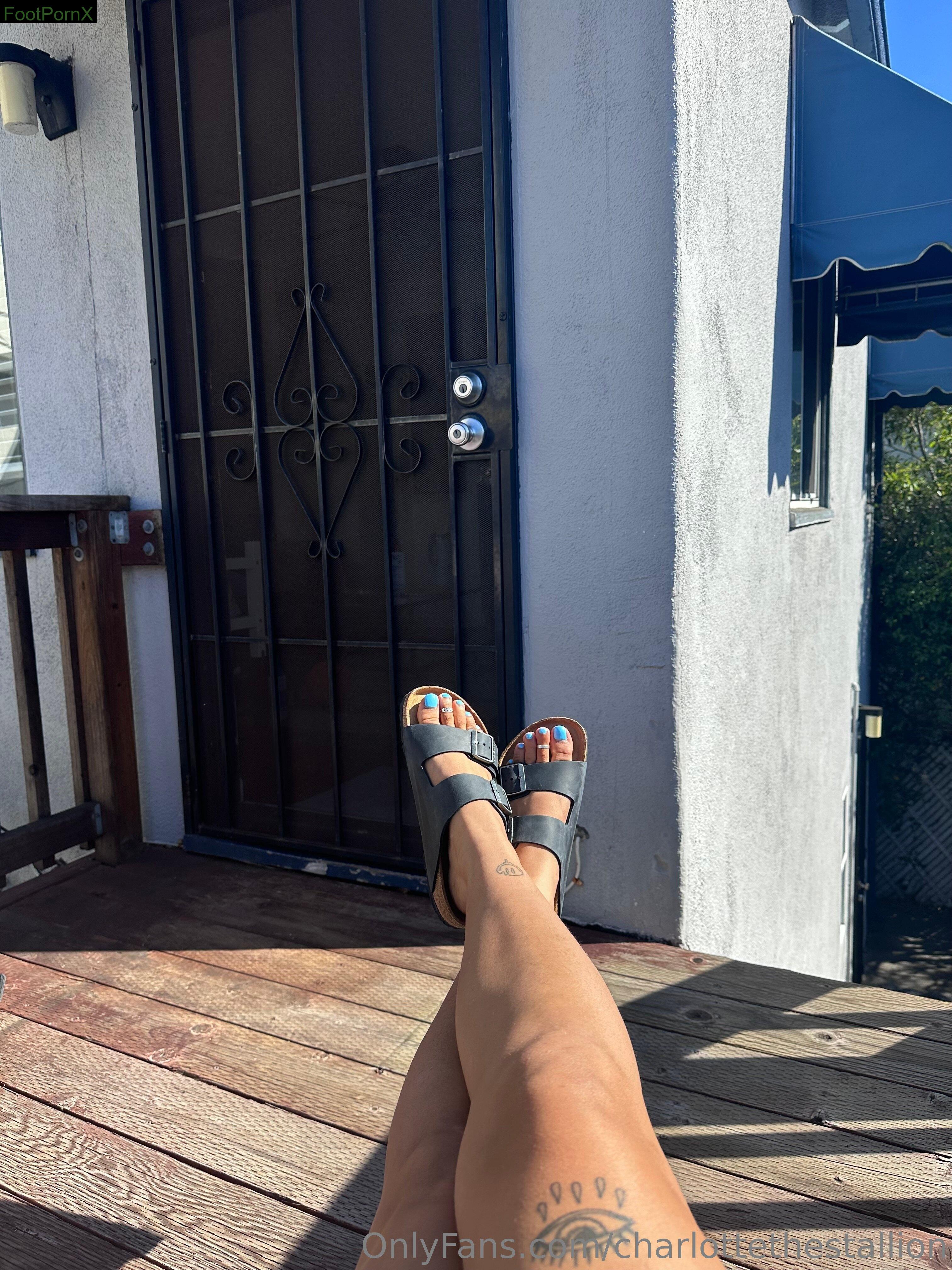 charlottethestallion feet