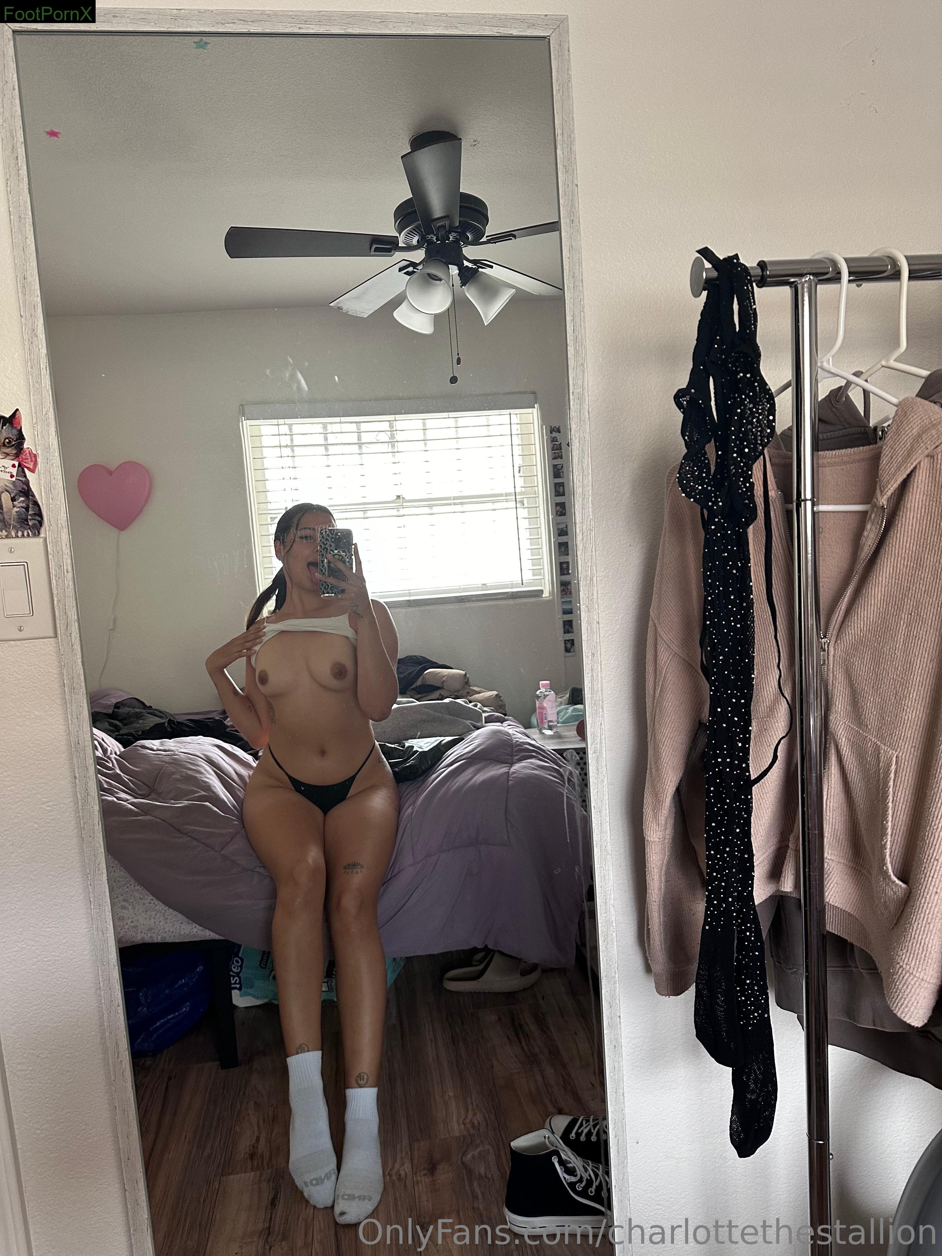 charlottethestallion feet