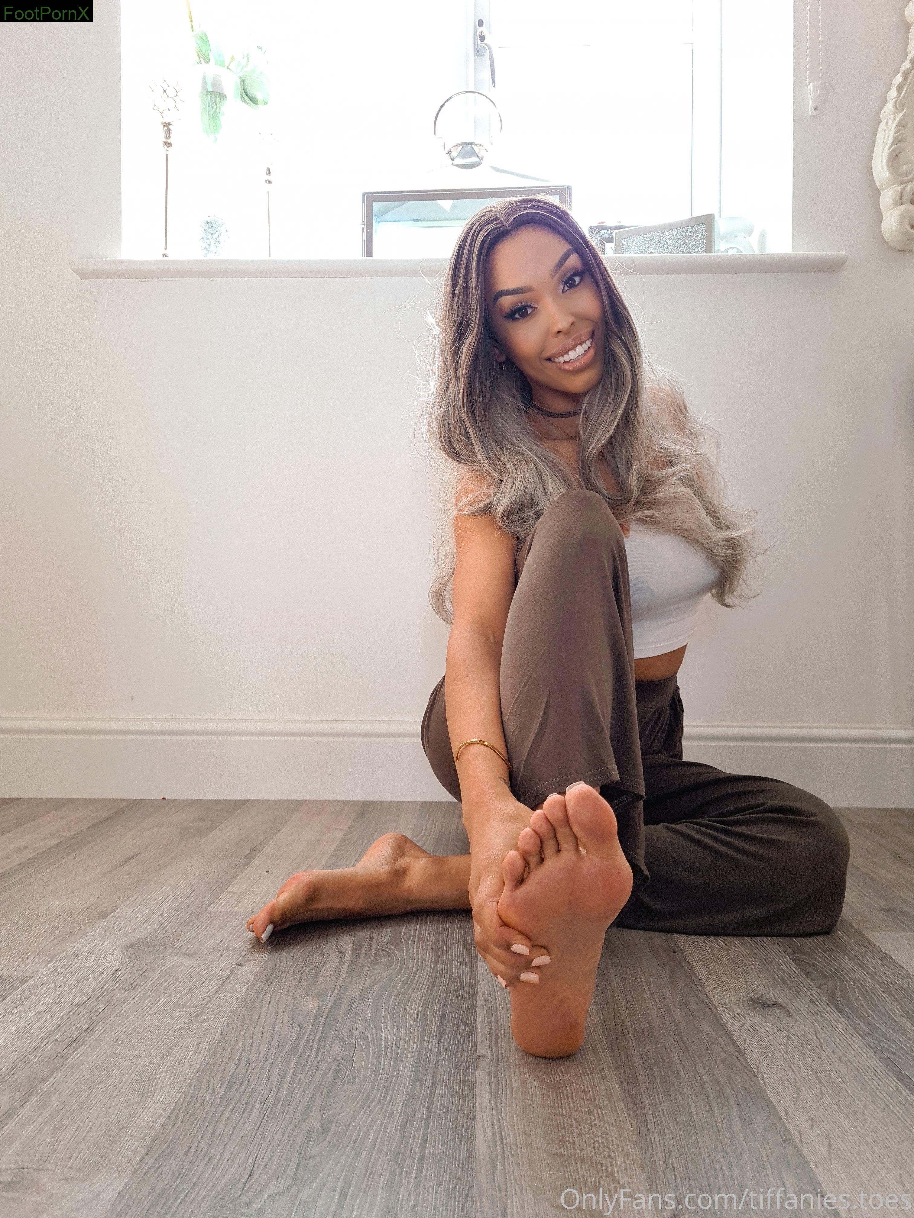 tiffanies.toes feet