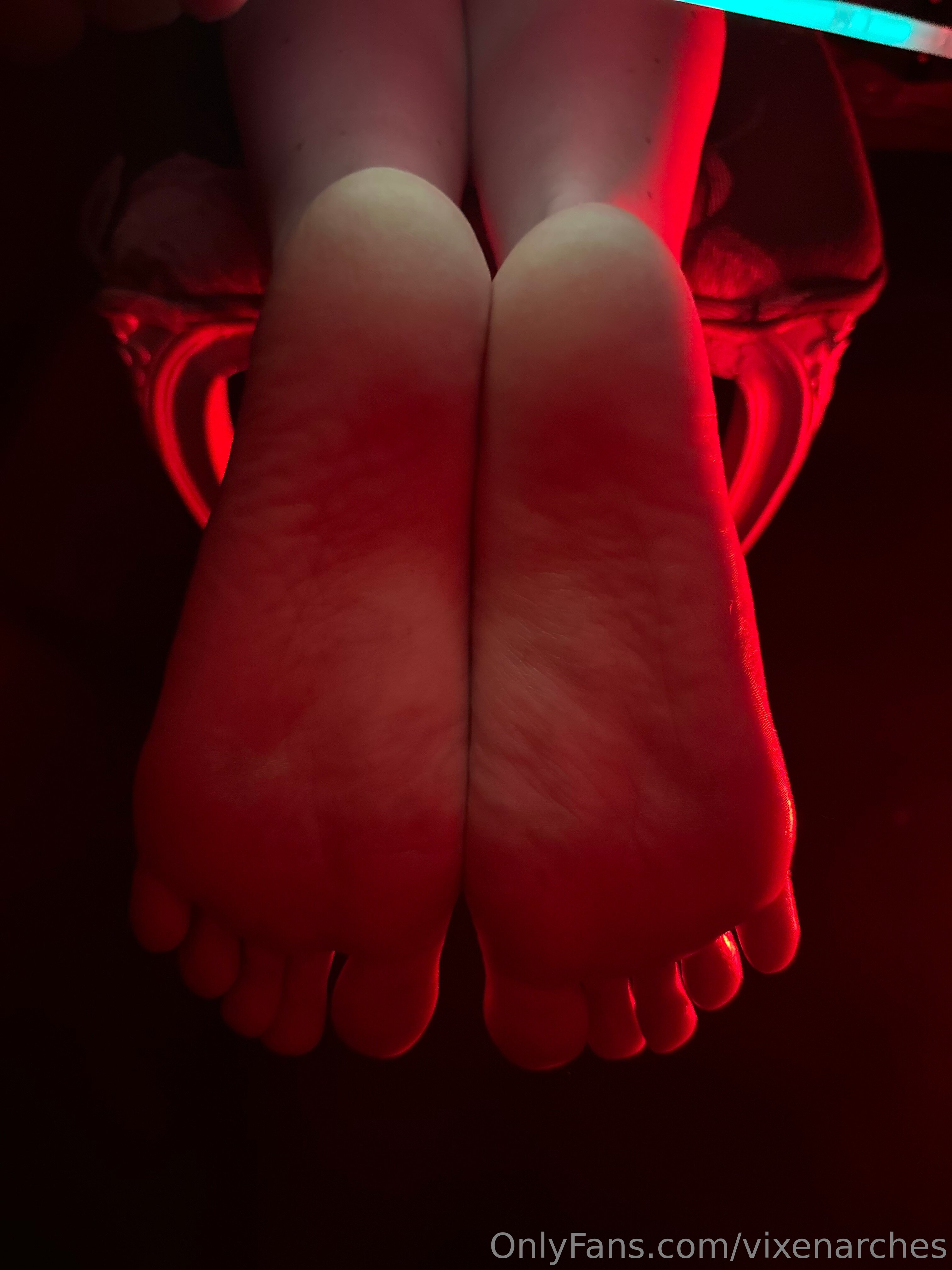 vixenarches feet