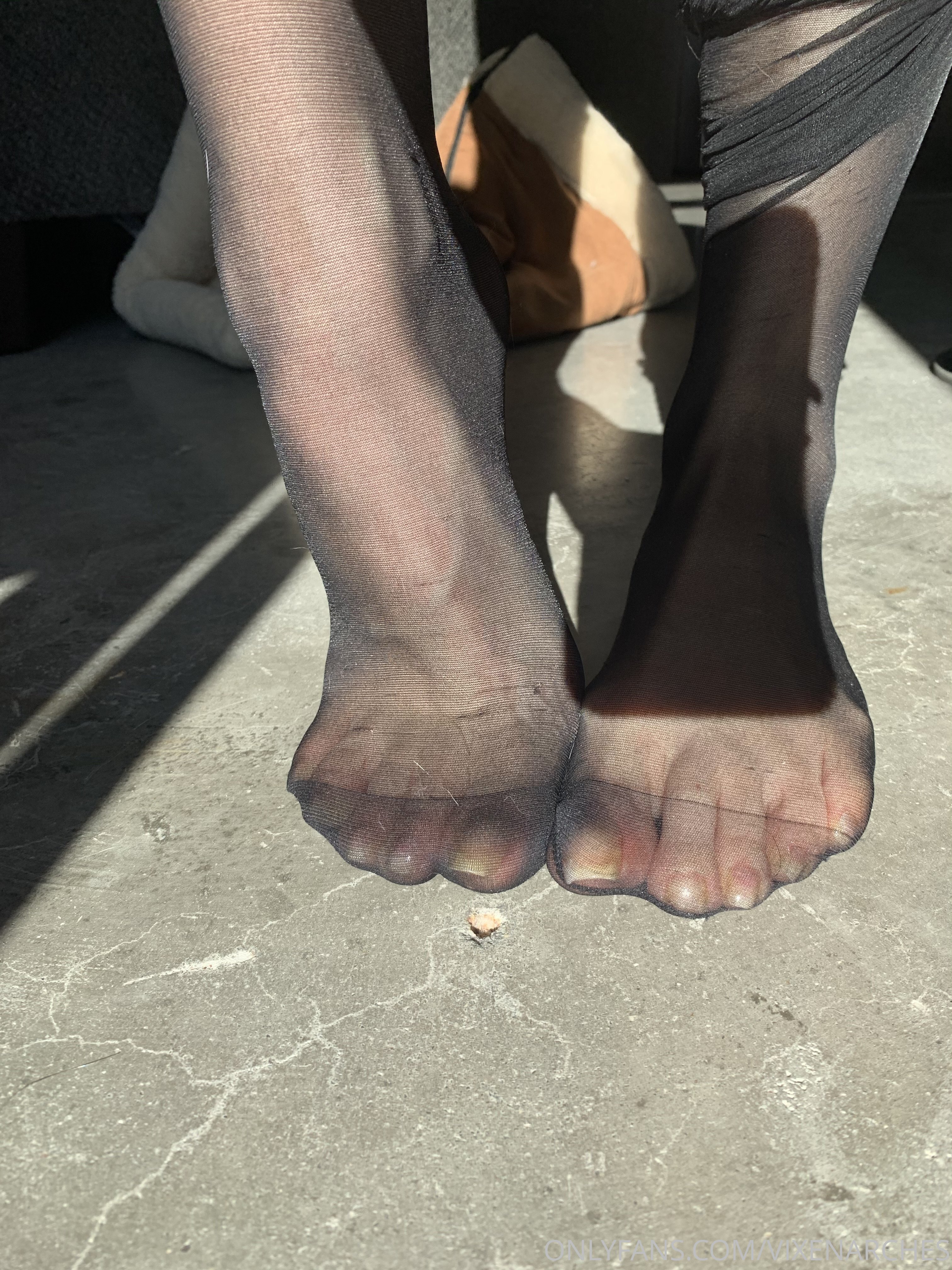 vixenarches feet