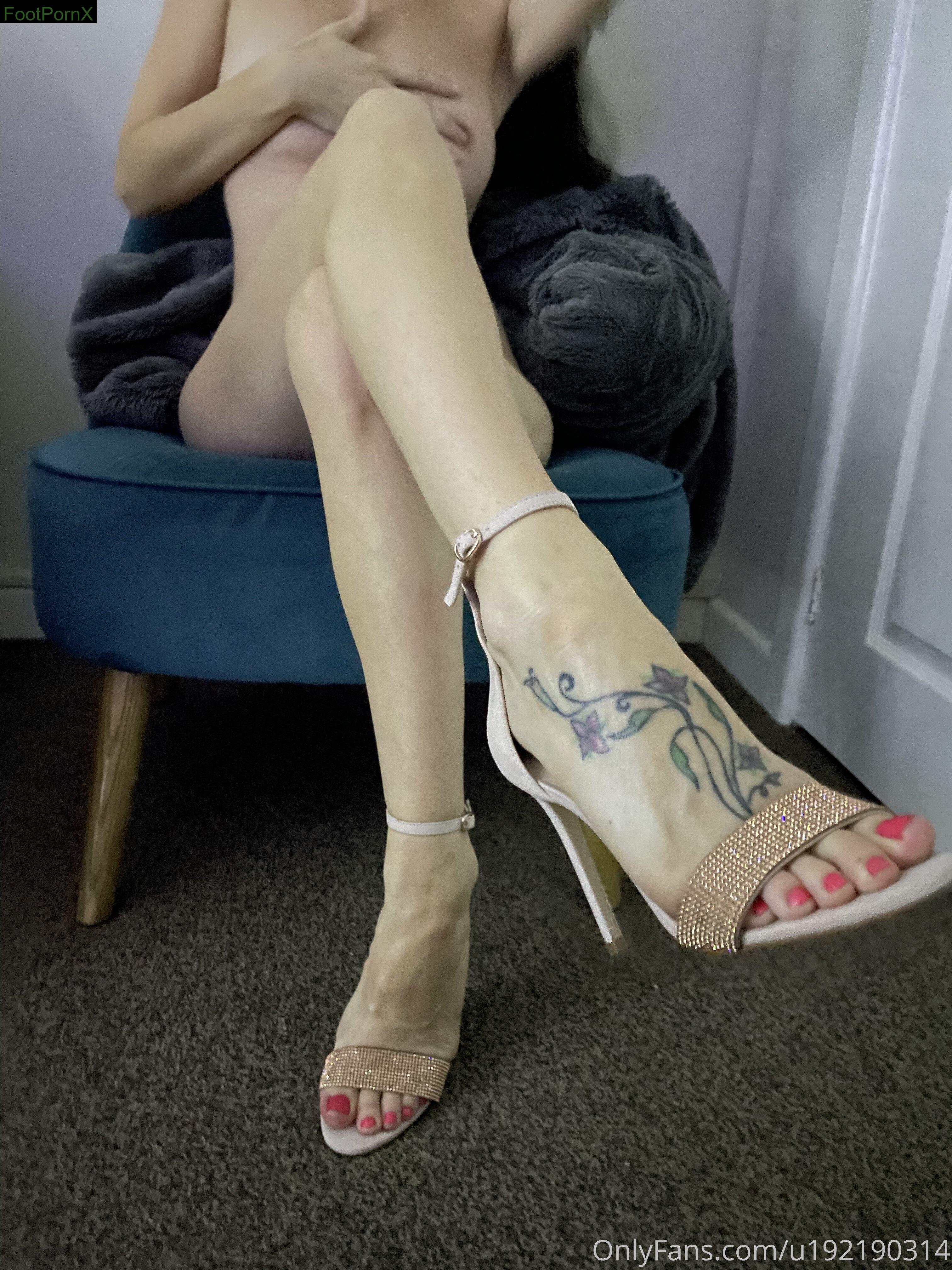 myprettyfeet696969 feet