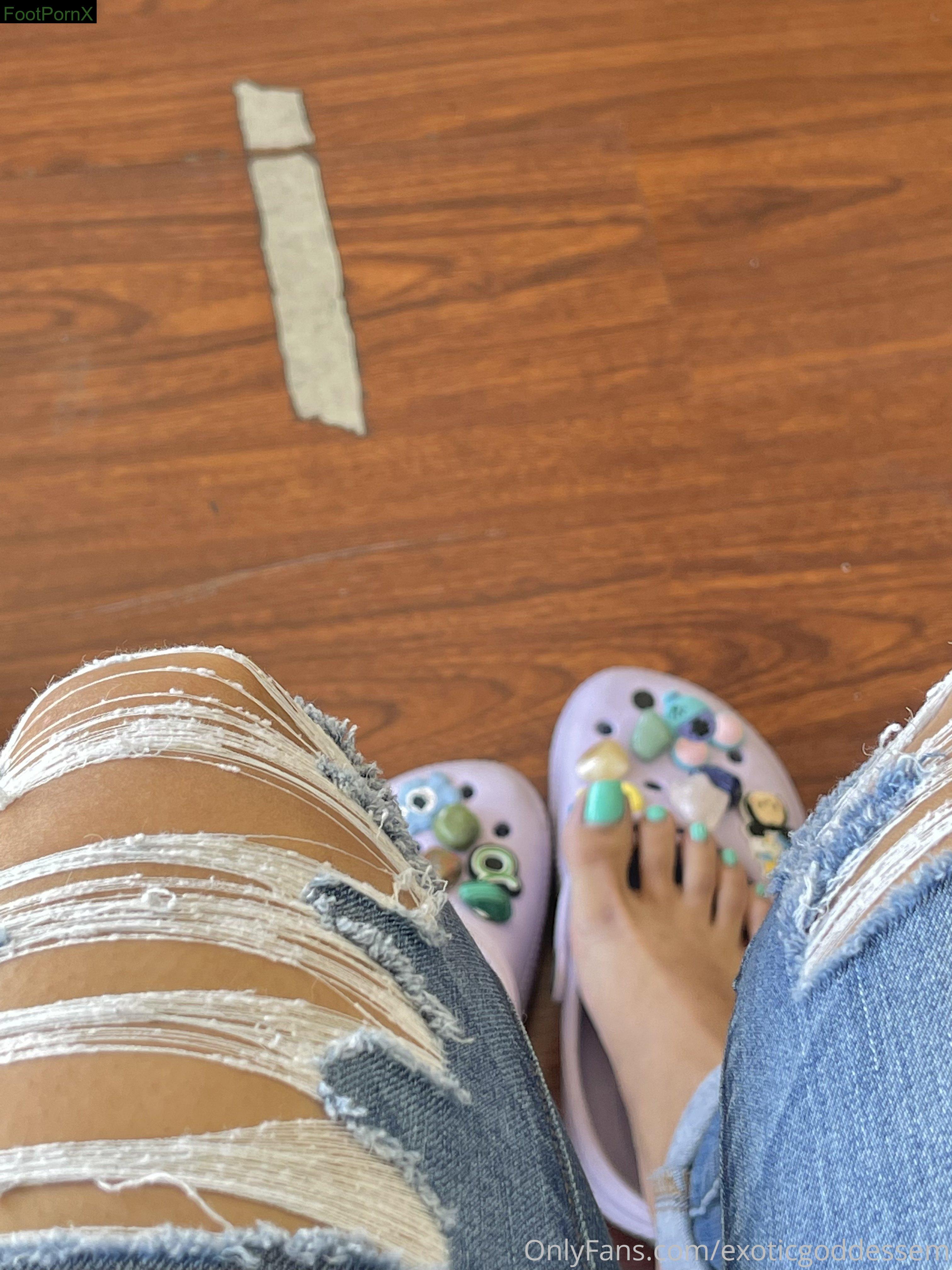 exoticgoddessem feet