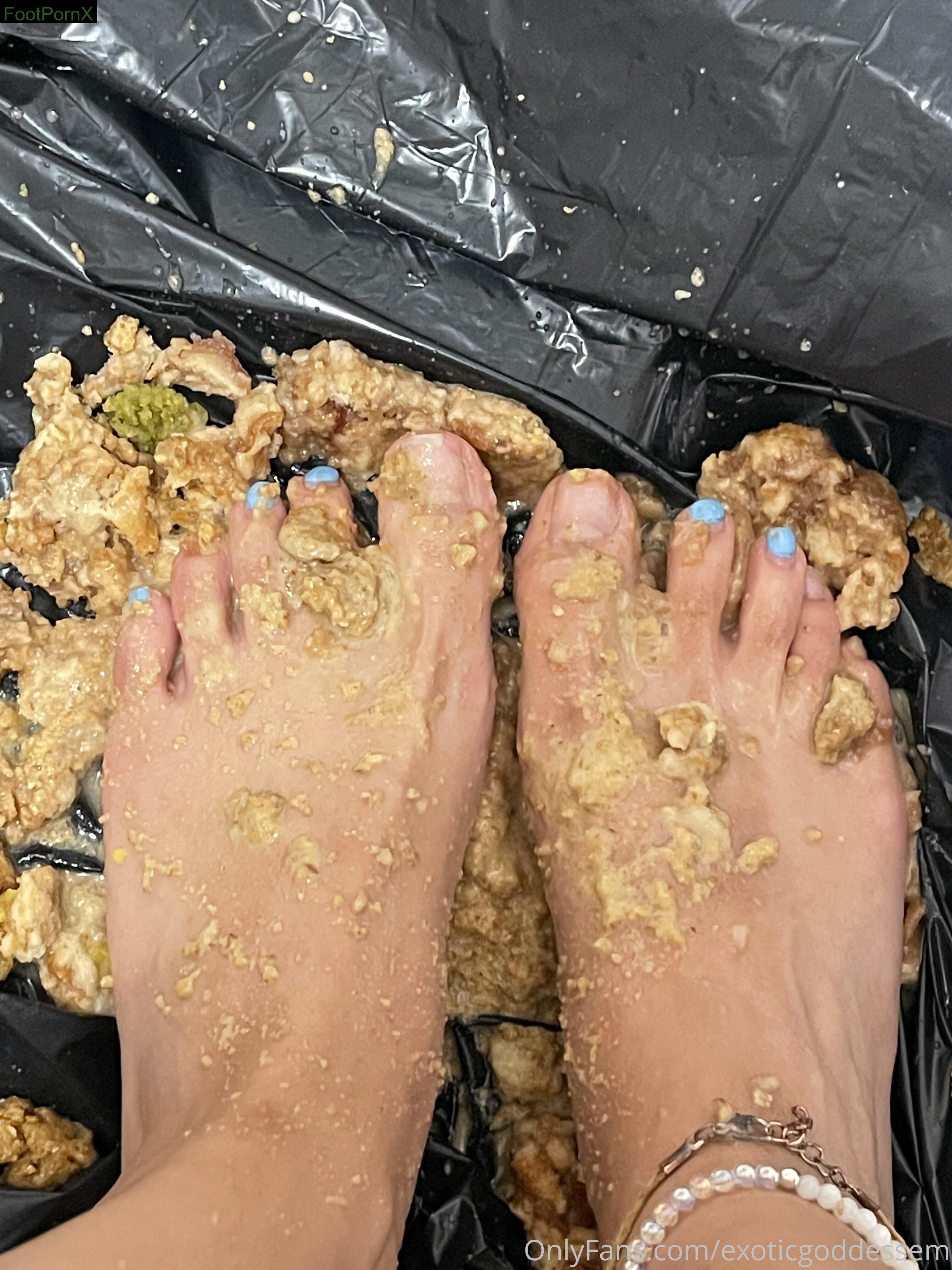 exoticgoddessem feet