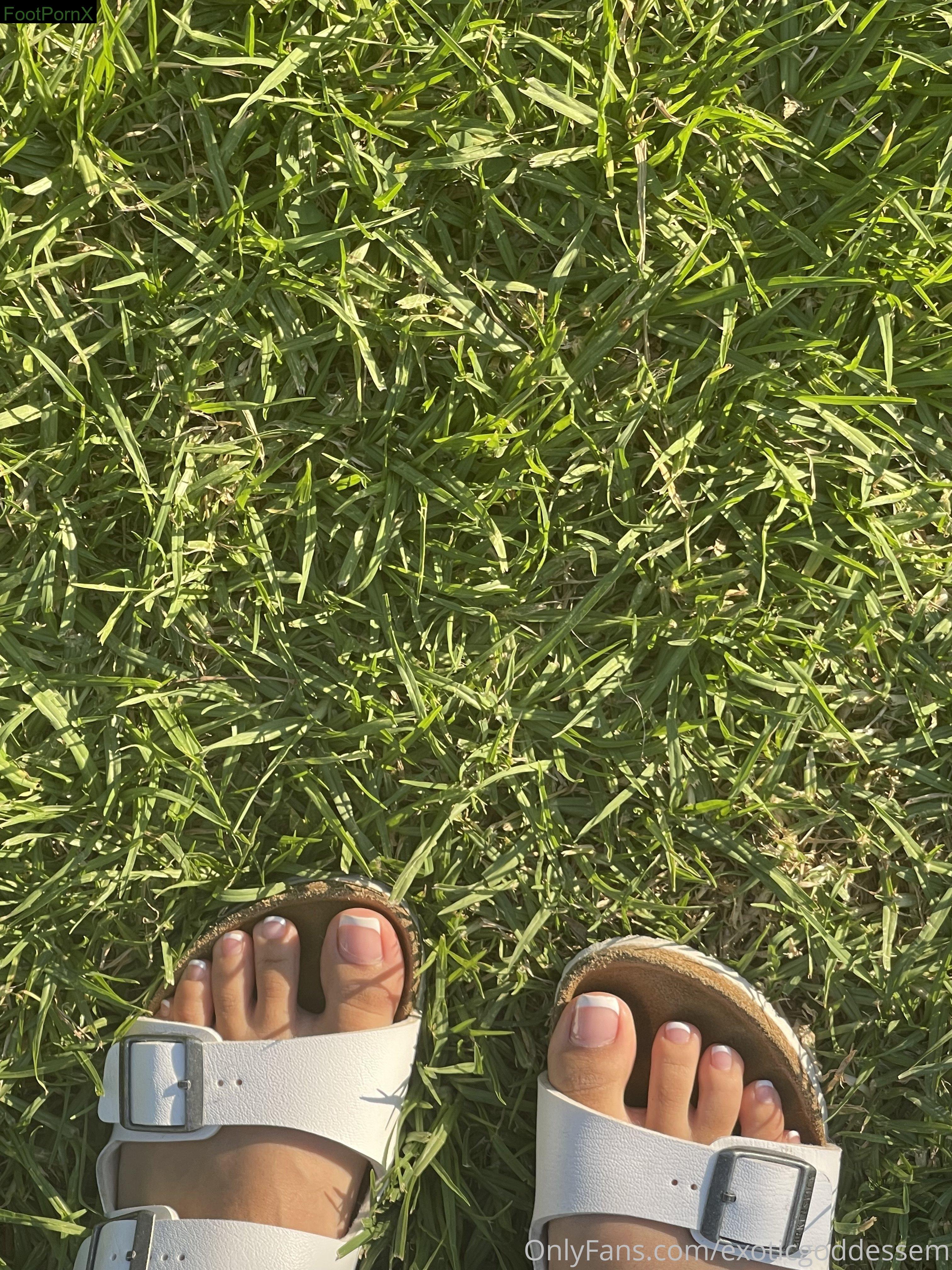 exoticgoddessem feet