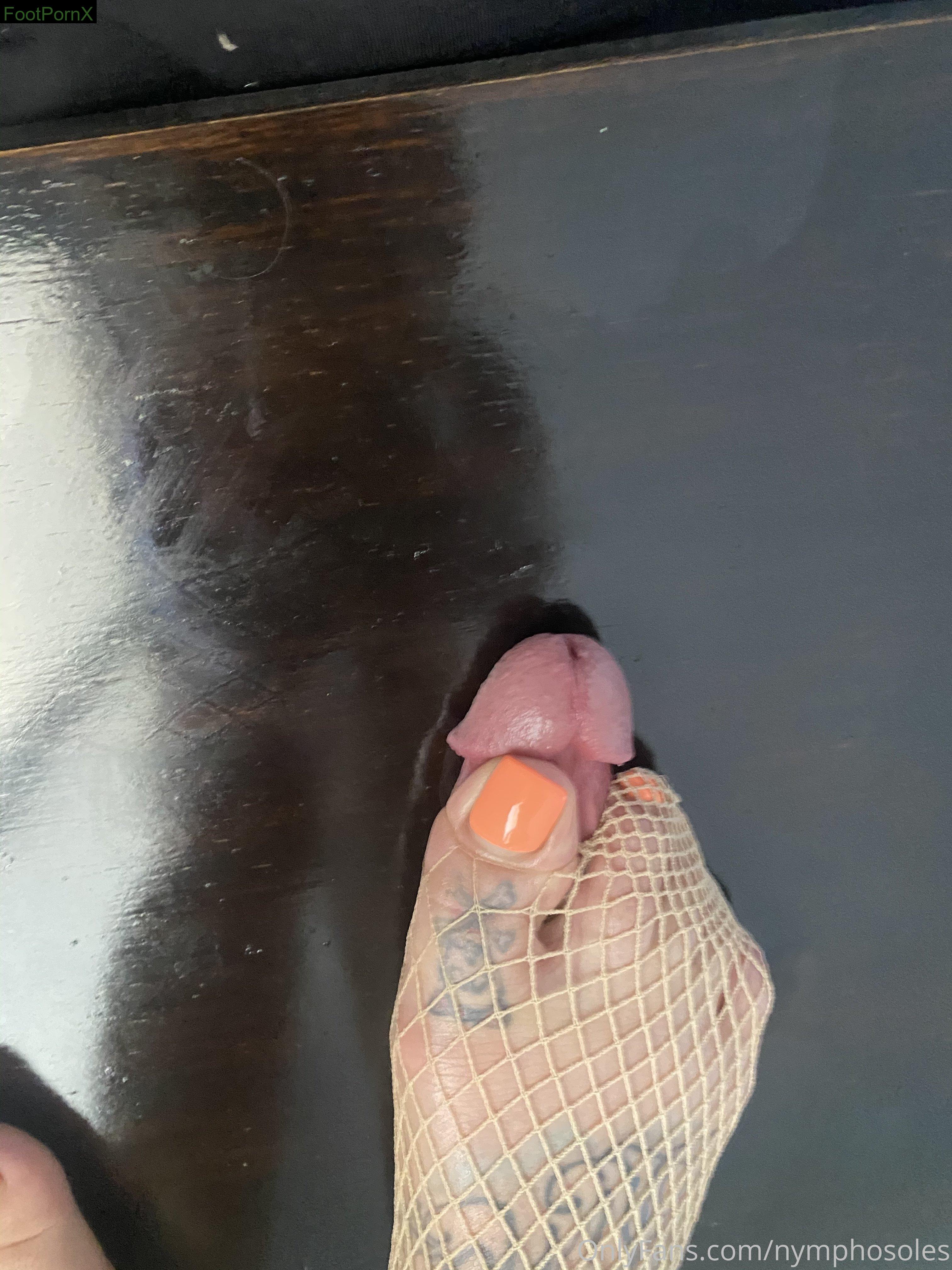 nymphosoles feet