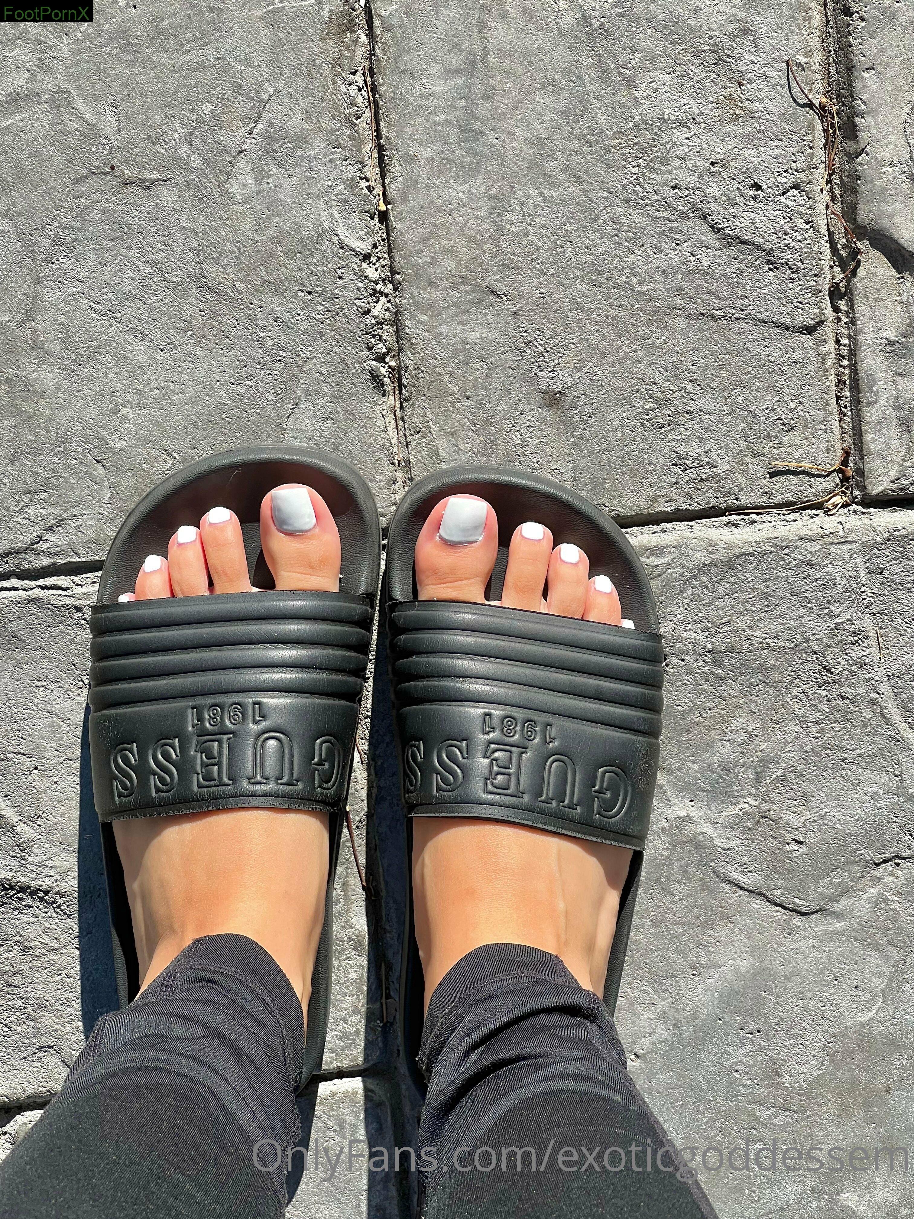 exoticgoddessem feet