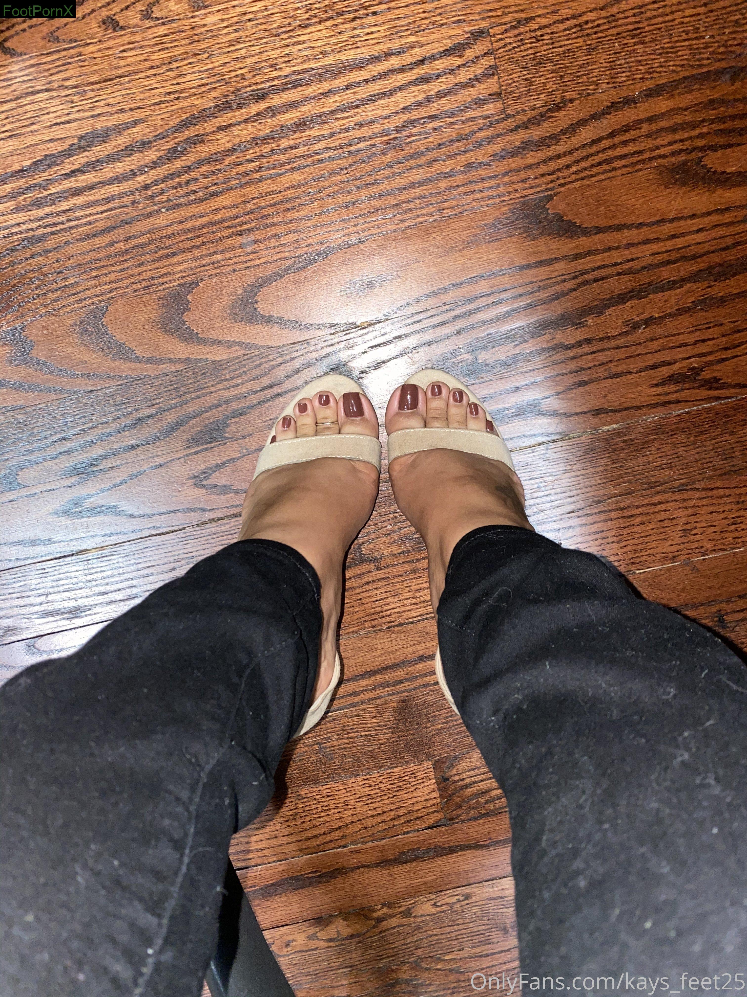 kays_feet25 feet