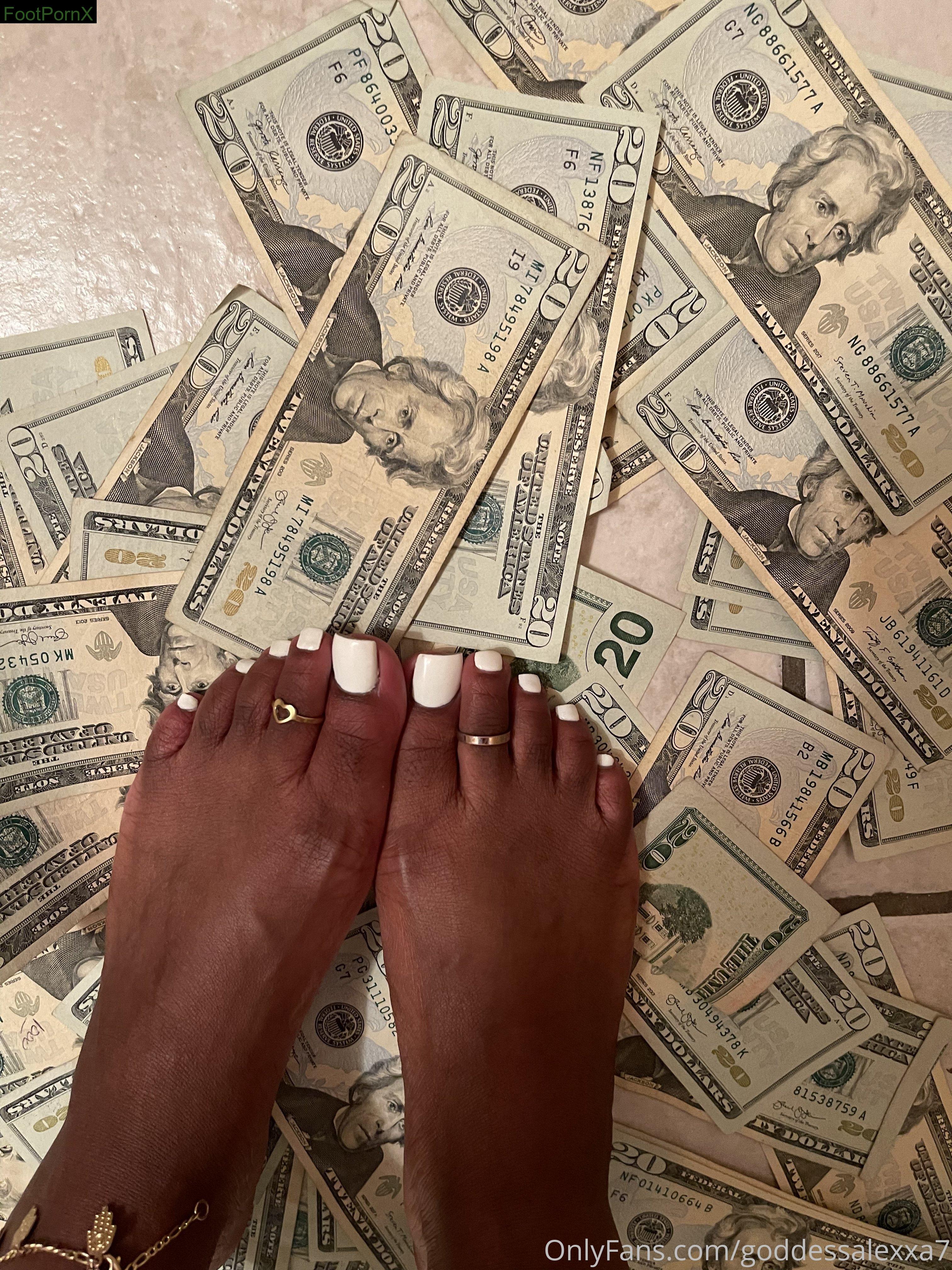 empressalexxa feet
