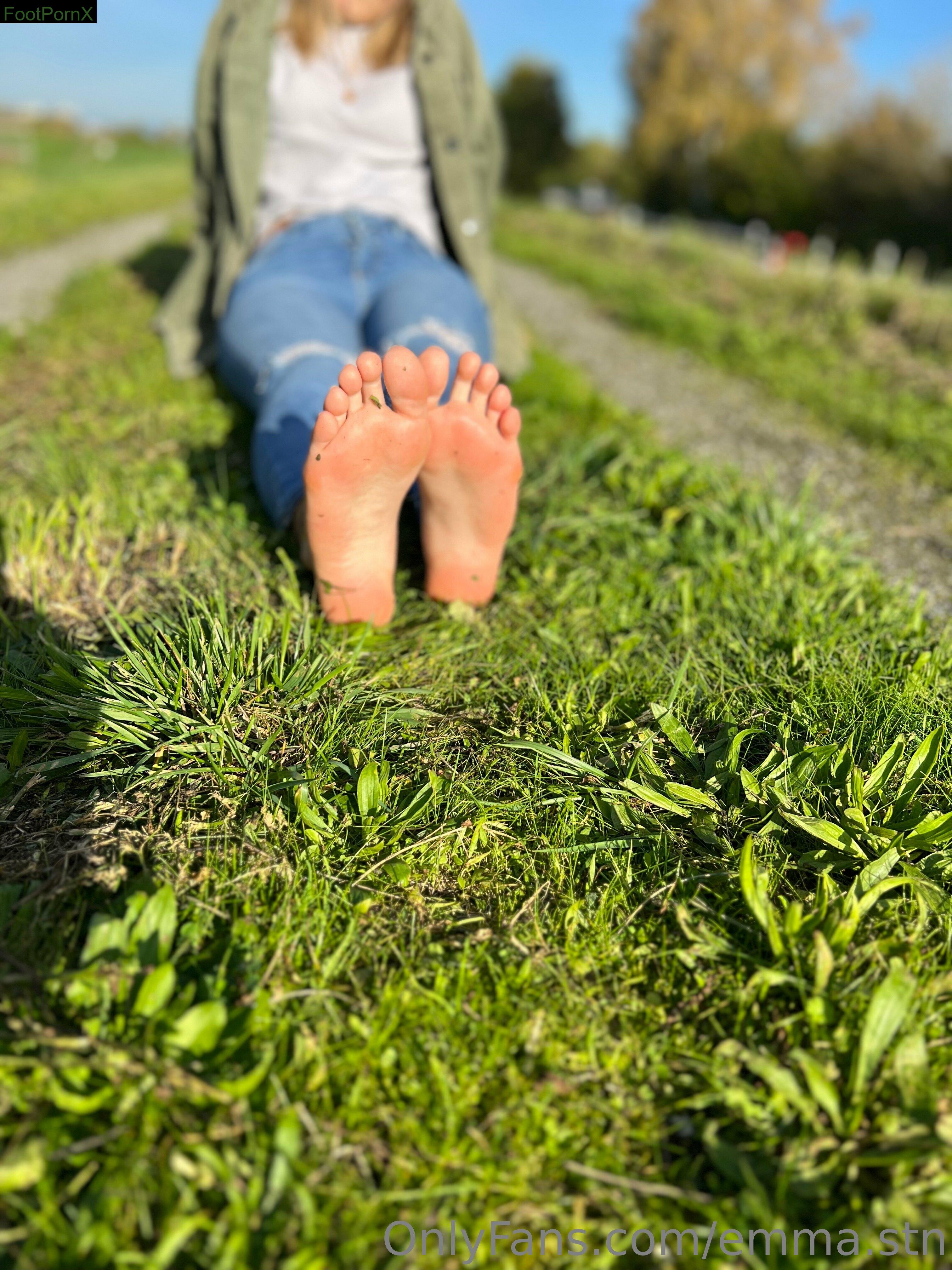 emma.stn feet