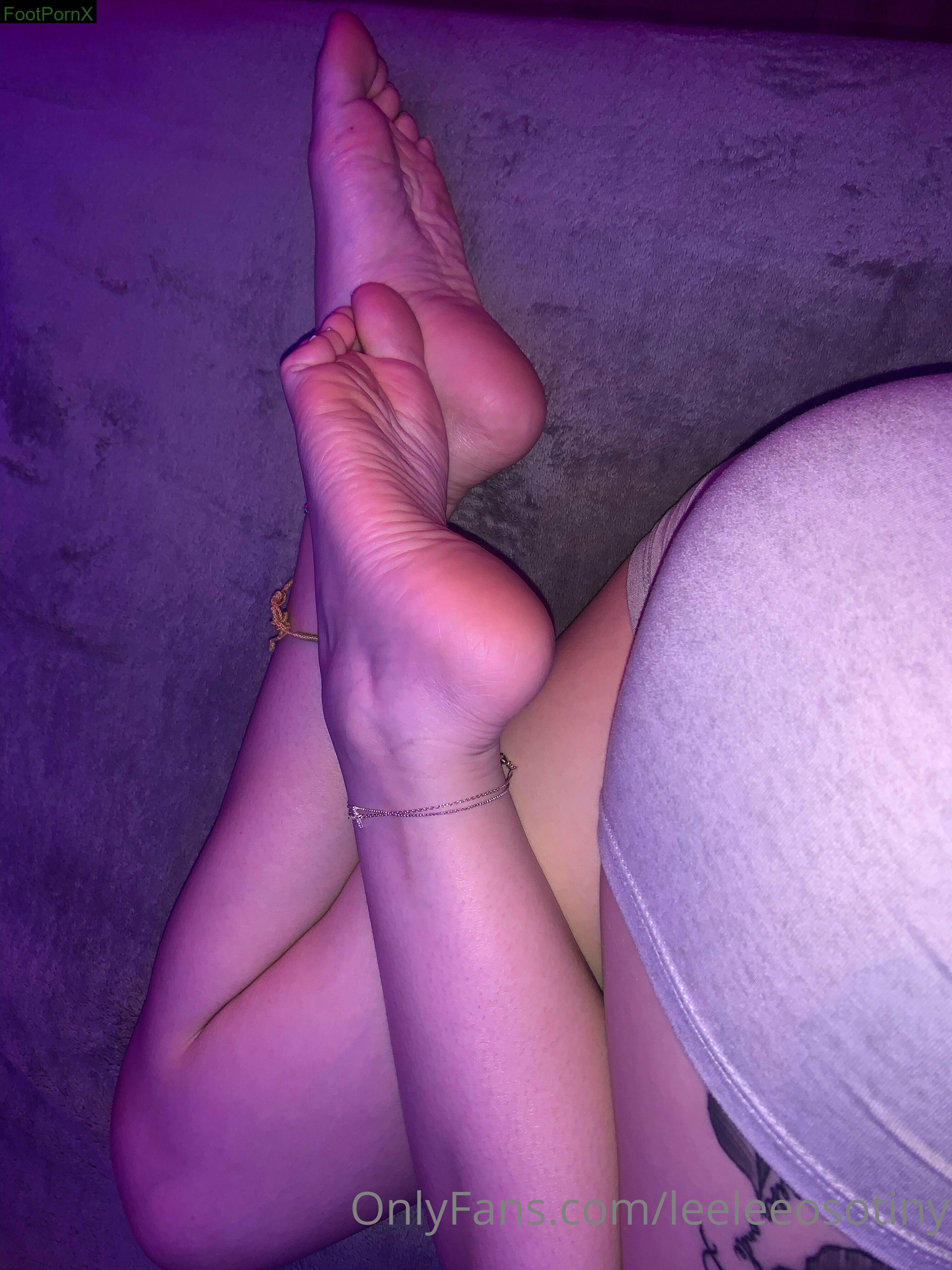 leeleeosotiny feet