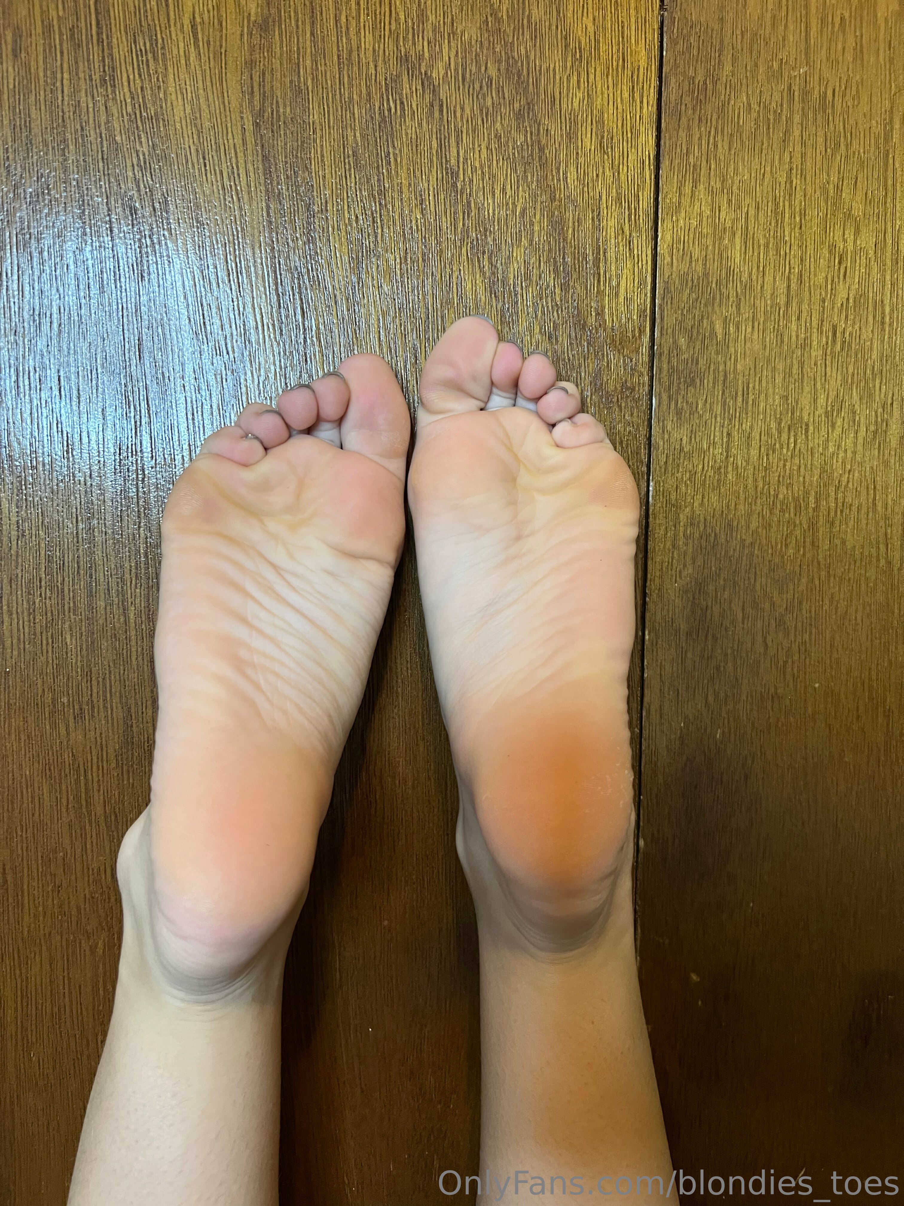 brees_feet1 feet